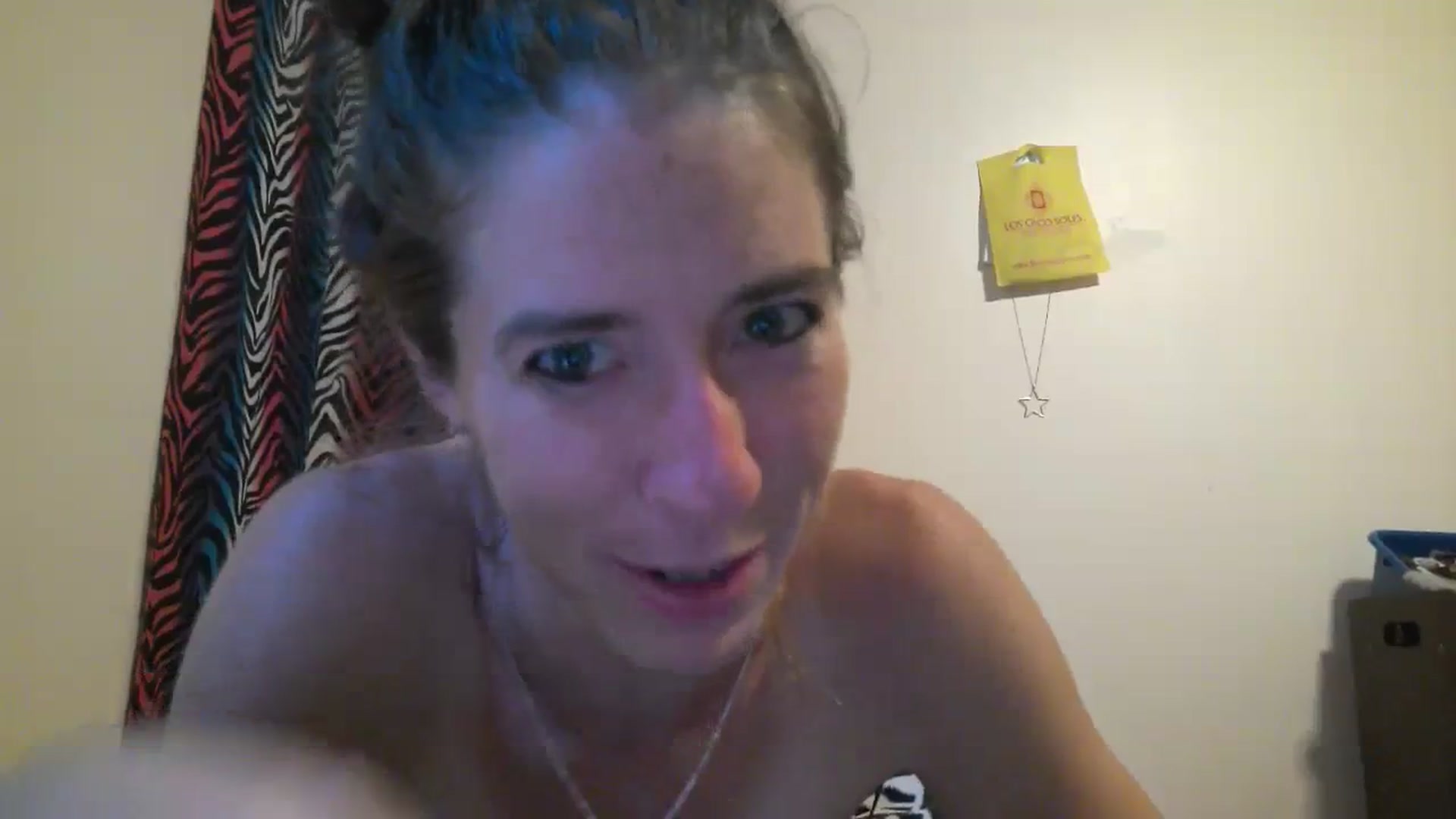 Gallery image thumbnail from Sexymomma94's myfreecams stream on, 06/16/2023, 17:09 image 3 of 20