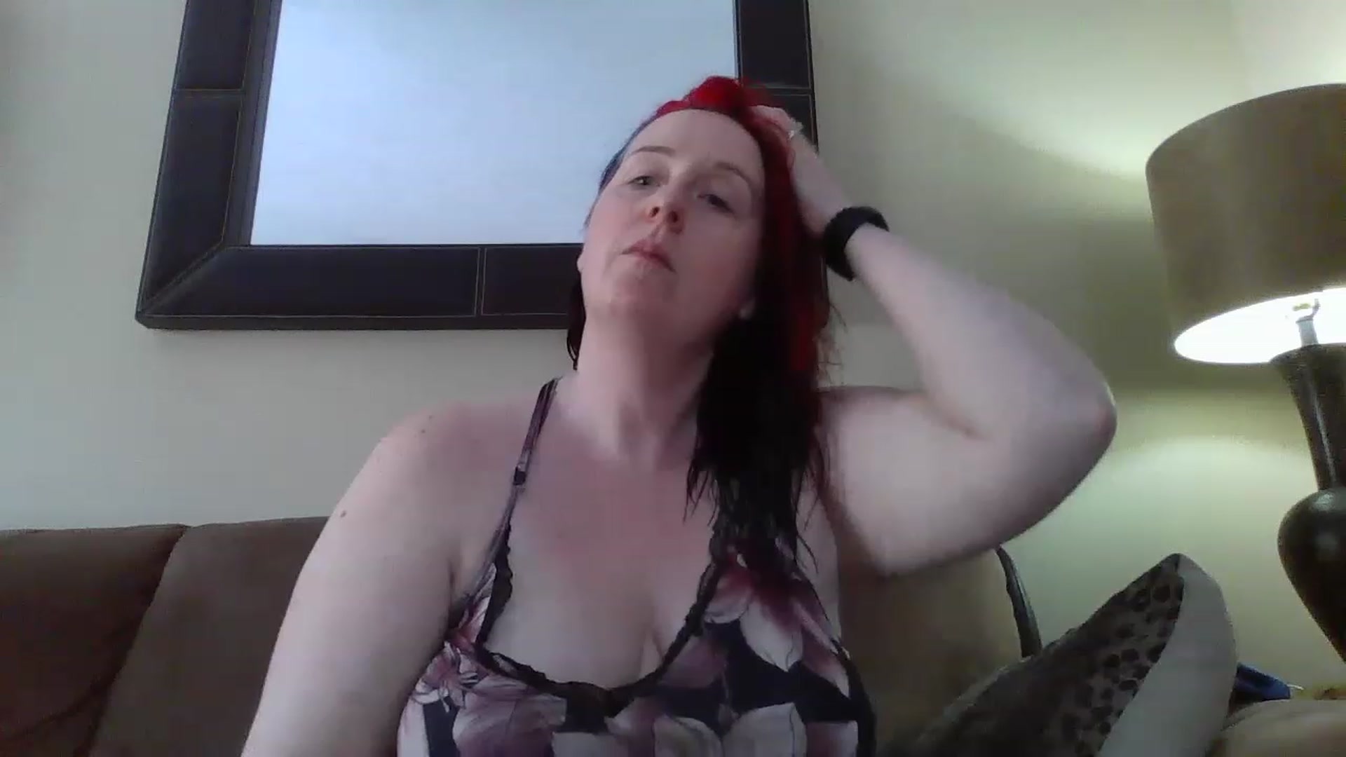 Gallery image thumbnail from Sexyred4U69's myfreecams stream on, 01/09/2023, 14:52 image 19 of 20
