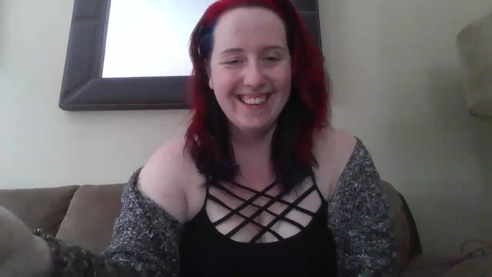 Gallery image thumbnail from Sexyred4U69's myfreecams stream on, 01/18/2023, 18:13 image 15 of 20