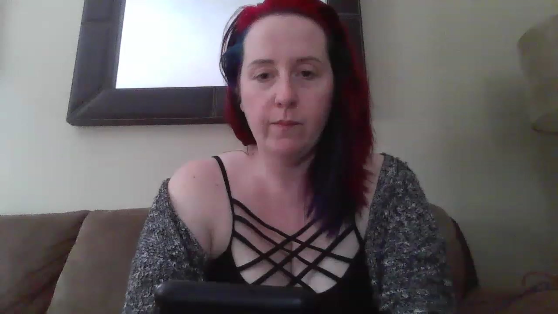 Gallery image thumbnail from Sexyred4U69's myfreecams stream on, 01/18/2023, 18:13 image 17 of 20
