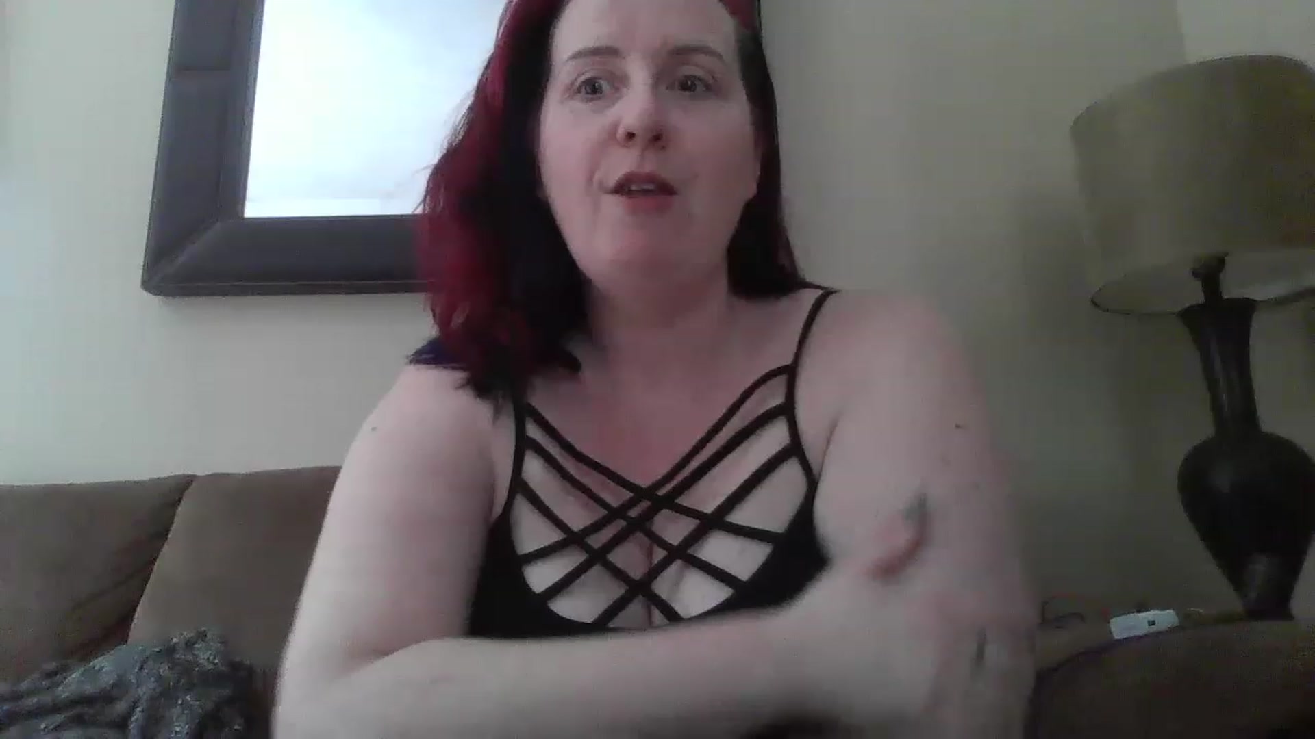 Gallery image thumbnail from Sexyred4U69's myfreecams stream on, 01/18/2023, 19:10 image 10 of 20