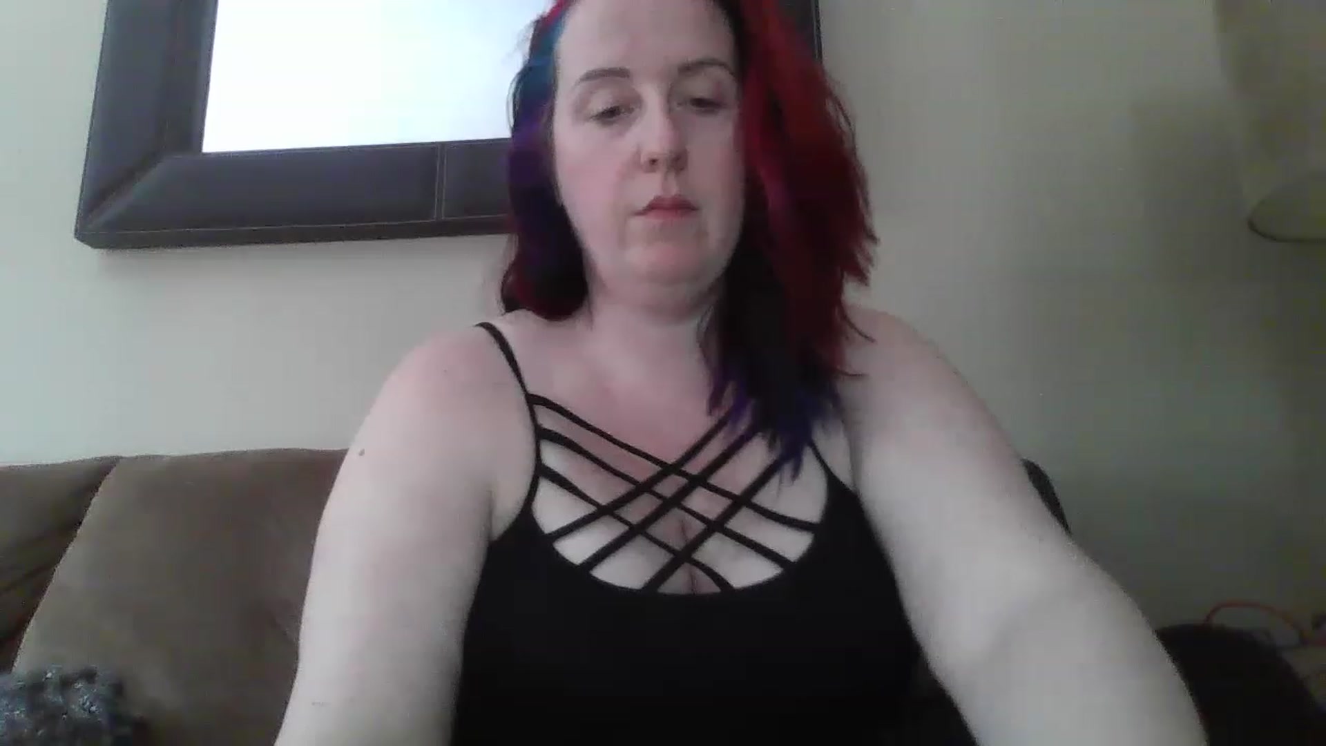 Gallery image thumbnail from Sexyred4U69's myfreecams stream on, 01/18/2023, 19:10 image 17 of 20