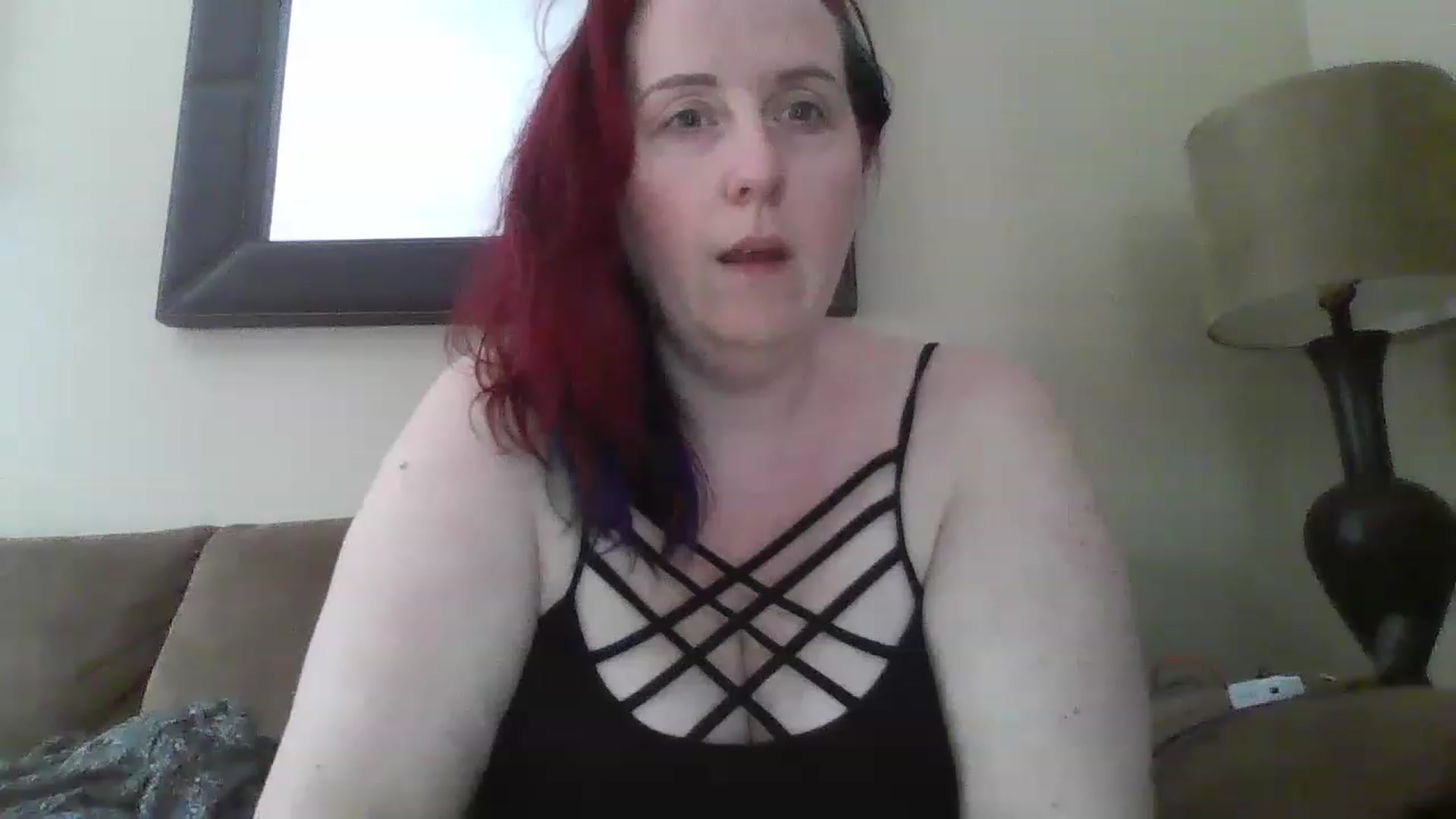 Gallery image thumbnail from Sexyred4U69's myfreecams stream on, 01/18/2023, 19:10 image 12 of 20