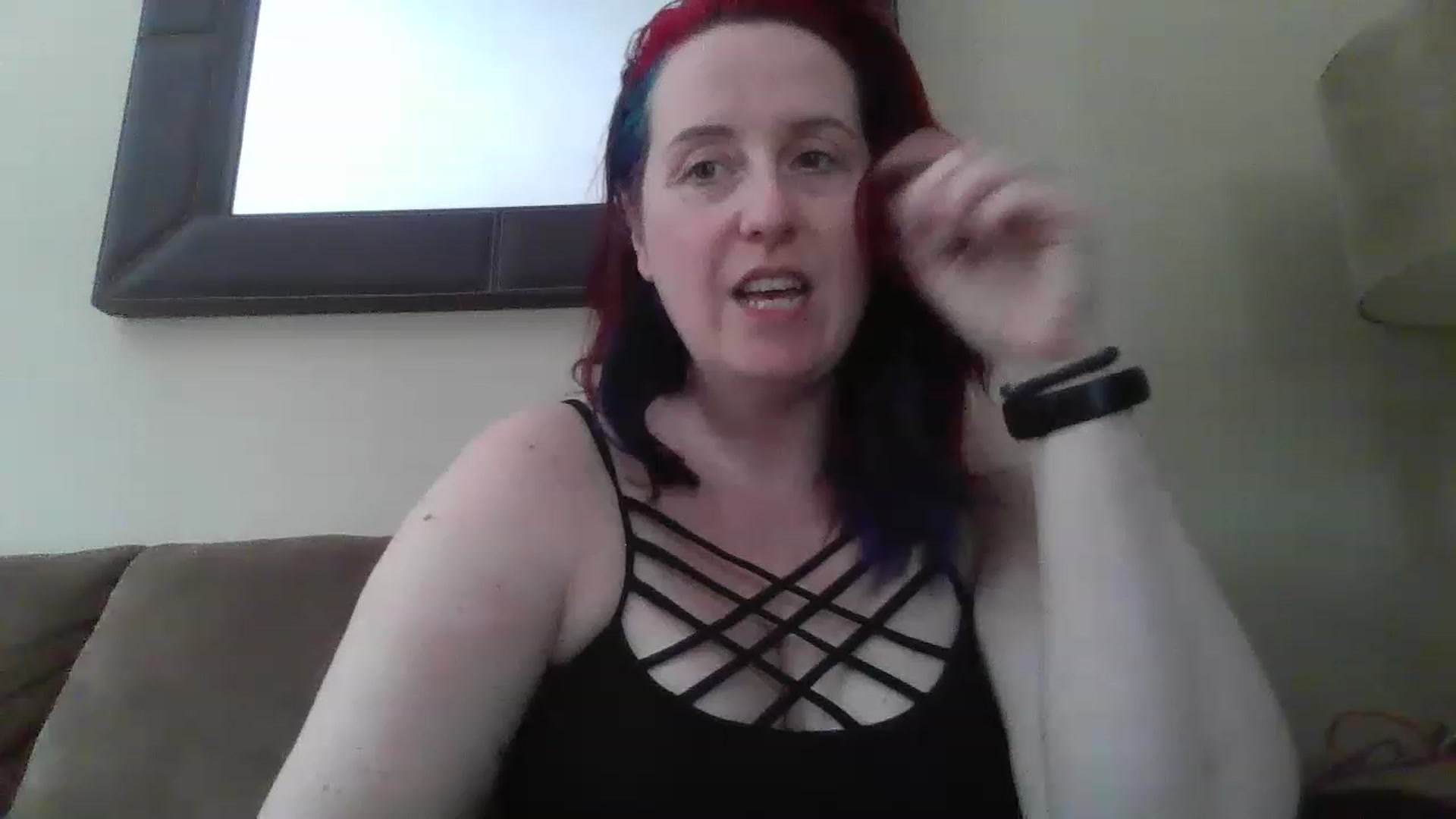 Gallery image thumbnail from Sexyred4U69's myfreecams stream on, 01/18/2023, 19:10 image 4 of 20