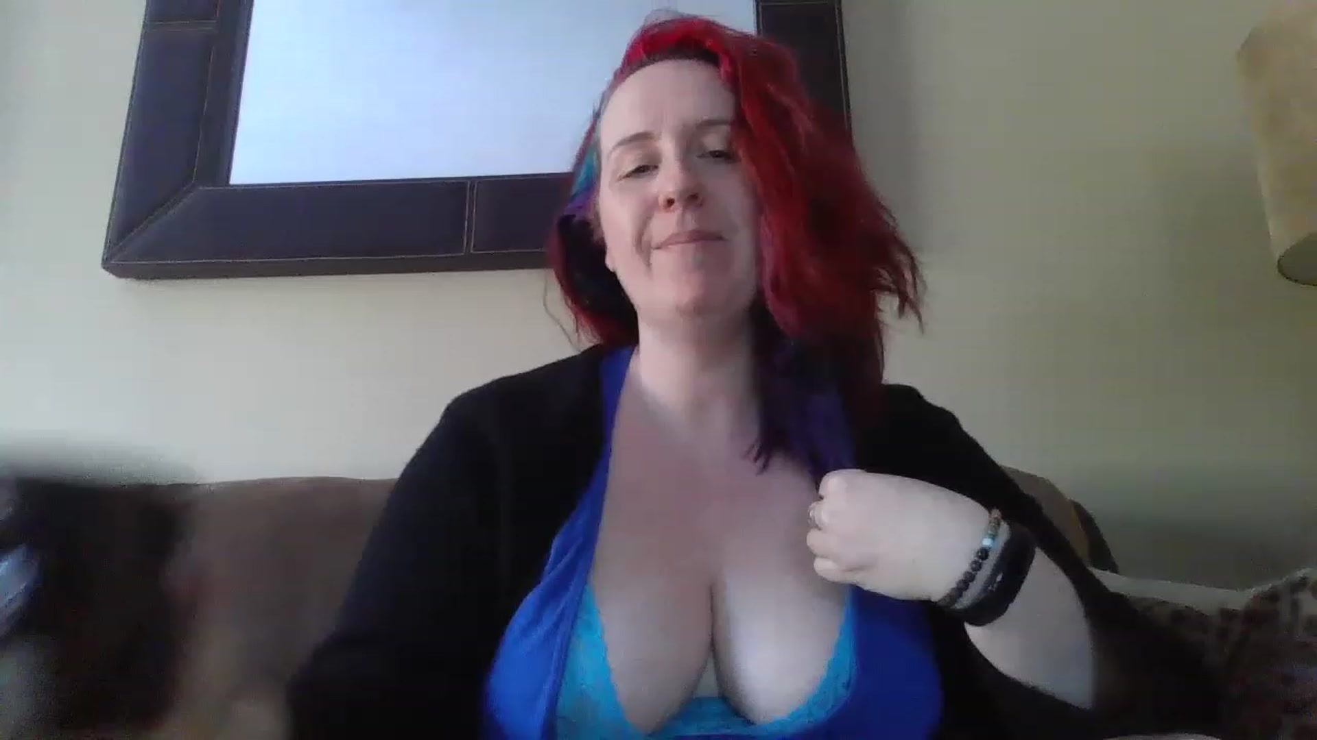 Gallery image thumbnail from Sexyred4U69's myfreecams stream on, 01/27/2023, 14:58 image 5 of 20