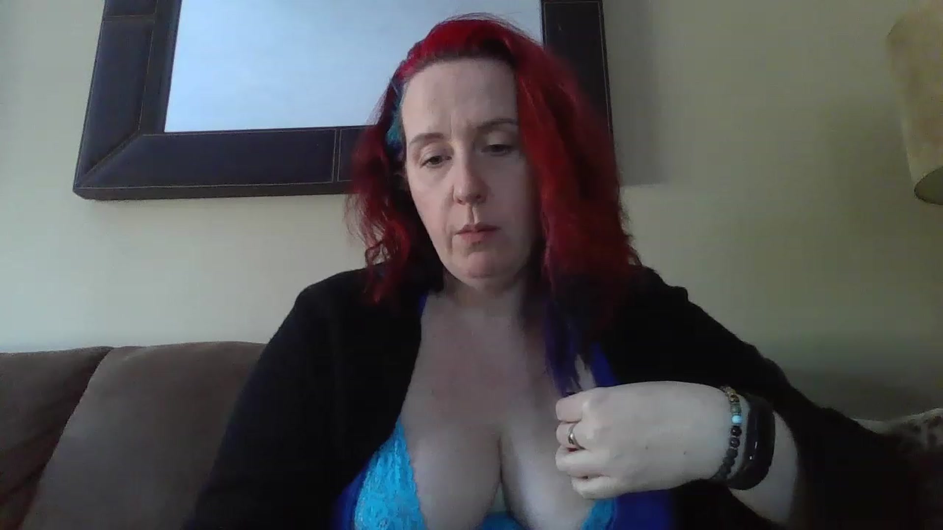 Gallery image thumbnail from Sexyred4U69's myfreecams stream on, 01/27/2023, 14:58 image 6 of 20