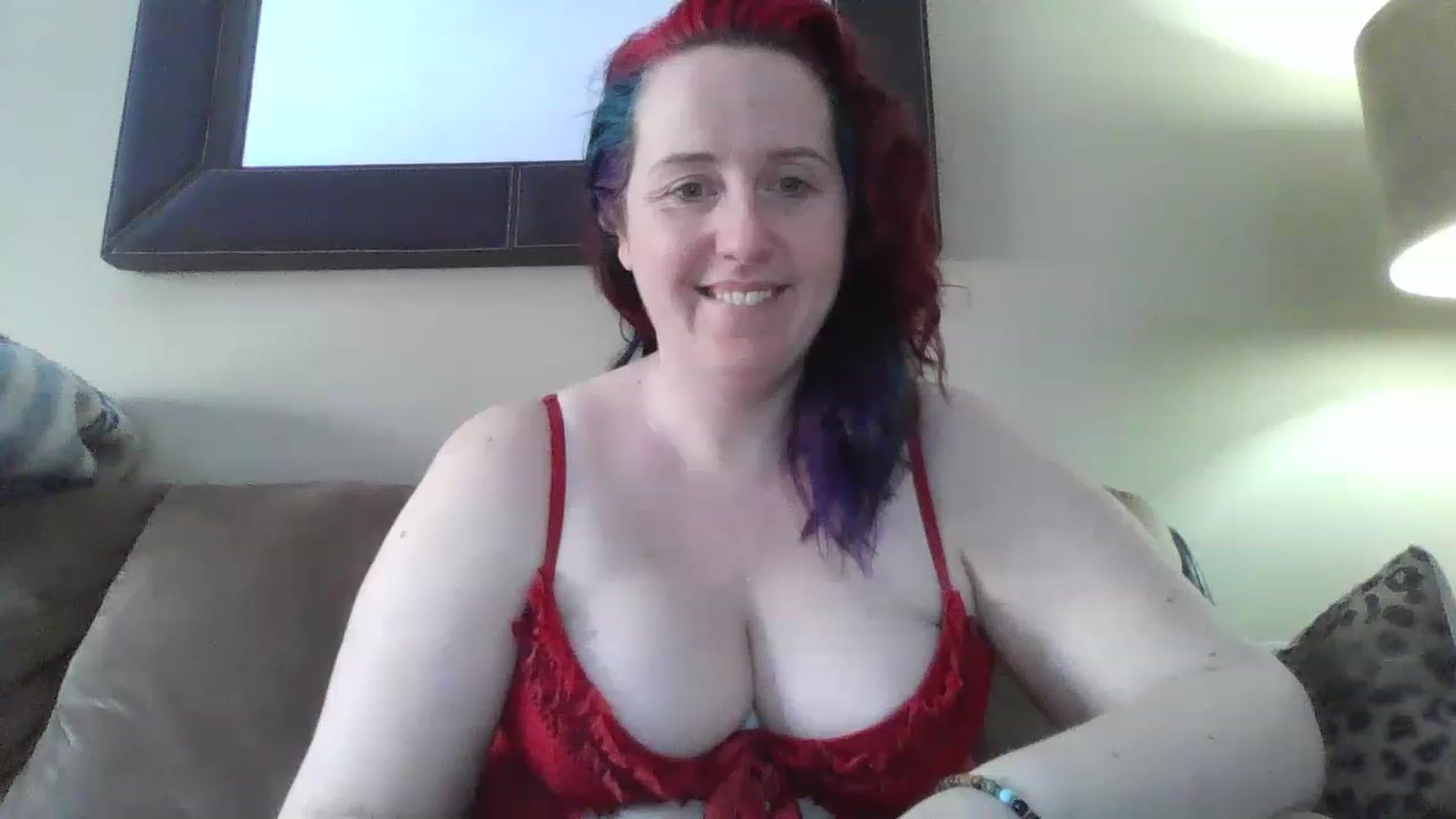 Gallery image thumbnail from Sexyred4U69's myfreecams stream on, 01/30/2023, 14:08 image 7 of 20
