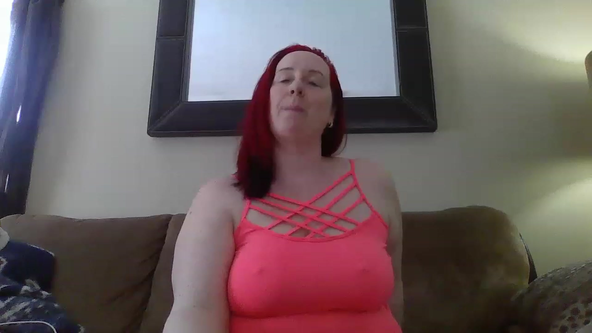 Gallery image thumbnail from Sexyred4U69's myfreecams stream on, 02/06/2023, 14:54 image 7 of 20