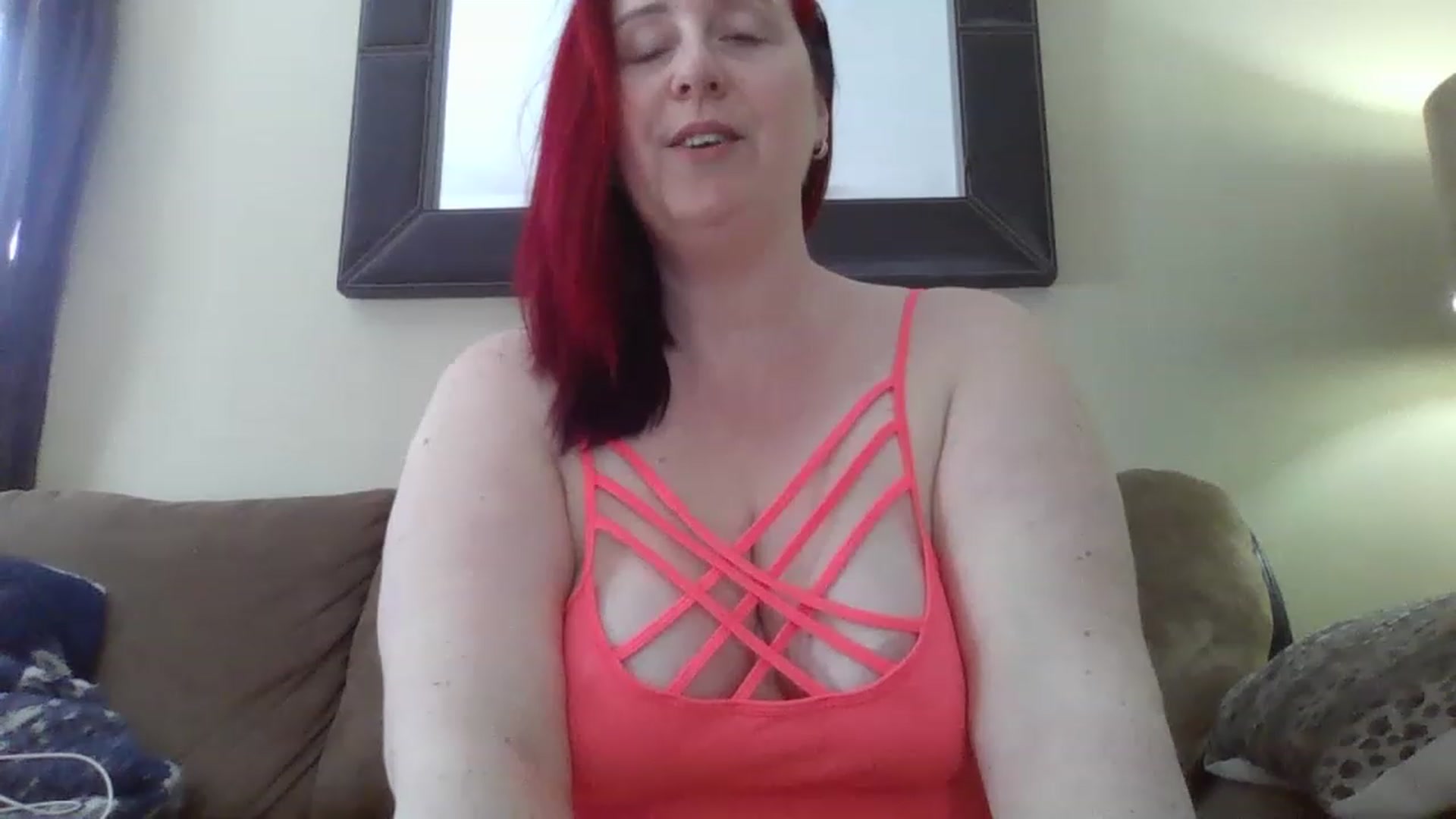 Gallery image thumbnail from Sexyred4U69's myfreecams stream on, 02/06/2023, 14:54 image 19 of 20