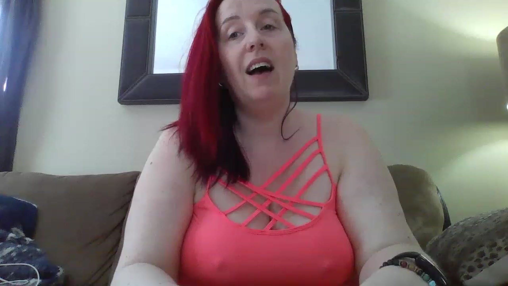 Gallery image thumbnail from Sexyred4U69's myfreecams stream on, 02/06/2023, 14:54 image 16 of 20