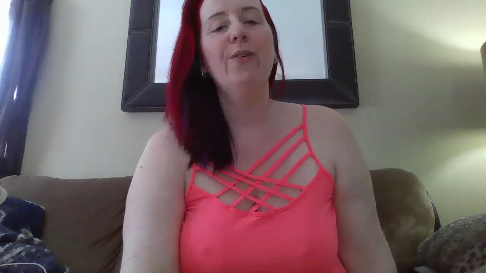 Gallery image thumbnail from Sexyred4U69's myfreecams stream on, 02/06/2023, 14:54 image 4 of 20