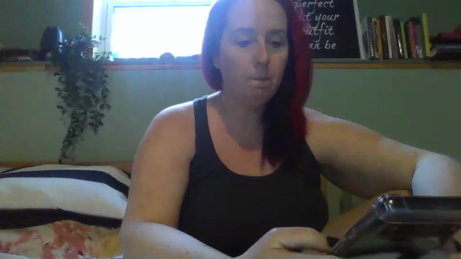 Gallery image thumbnail from Sexyred4U69's myfreecams stream on, 02/22/2023, 14:14 image 1 of 20
