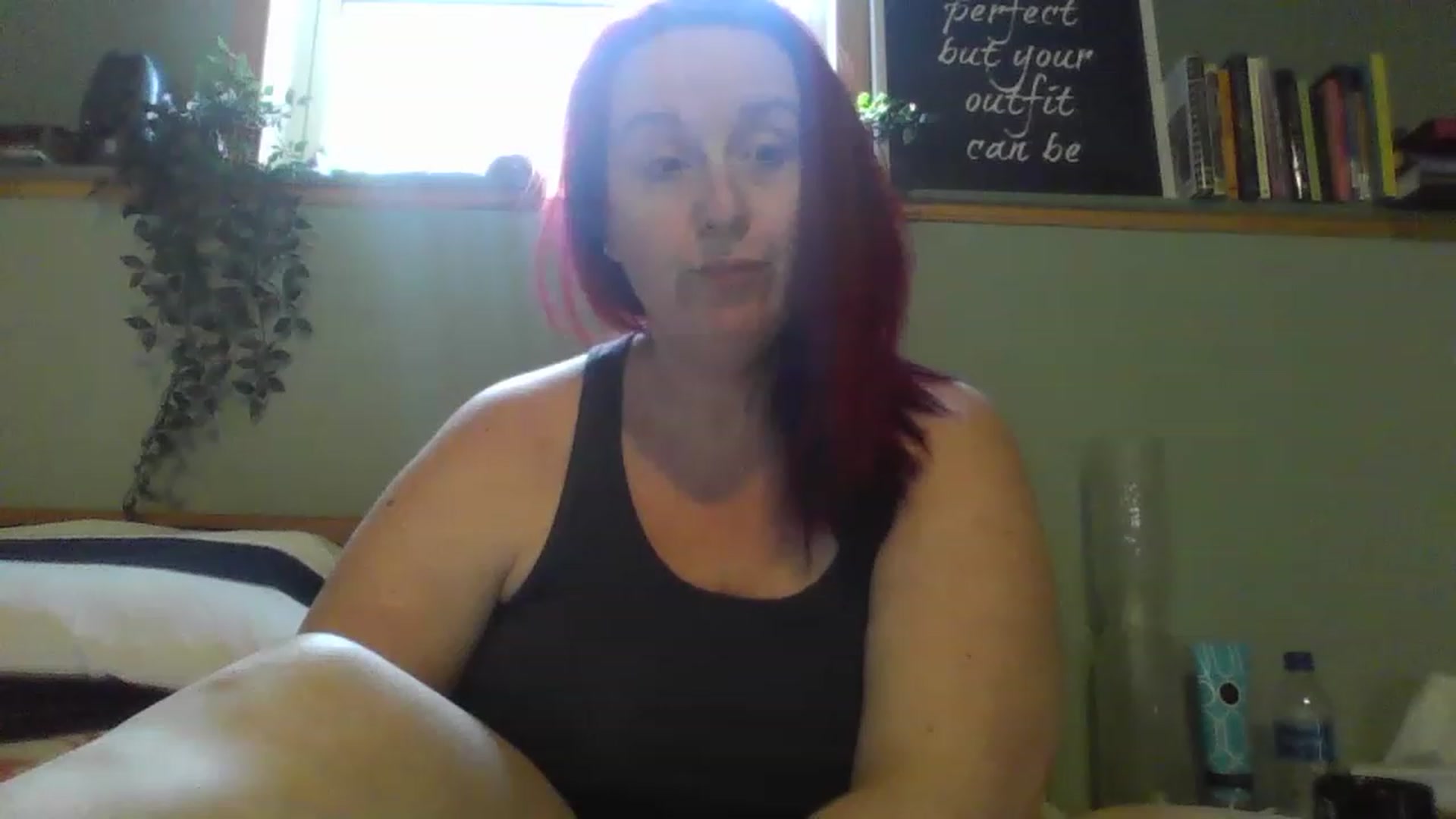 Gallery image thumbnail from Sexyred4U69's myfreecams stream on, 02/22/2023, 14:14 image 10 of 20