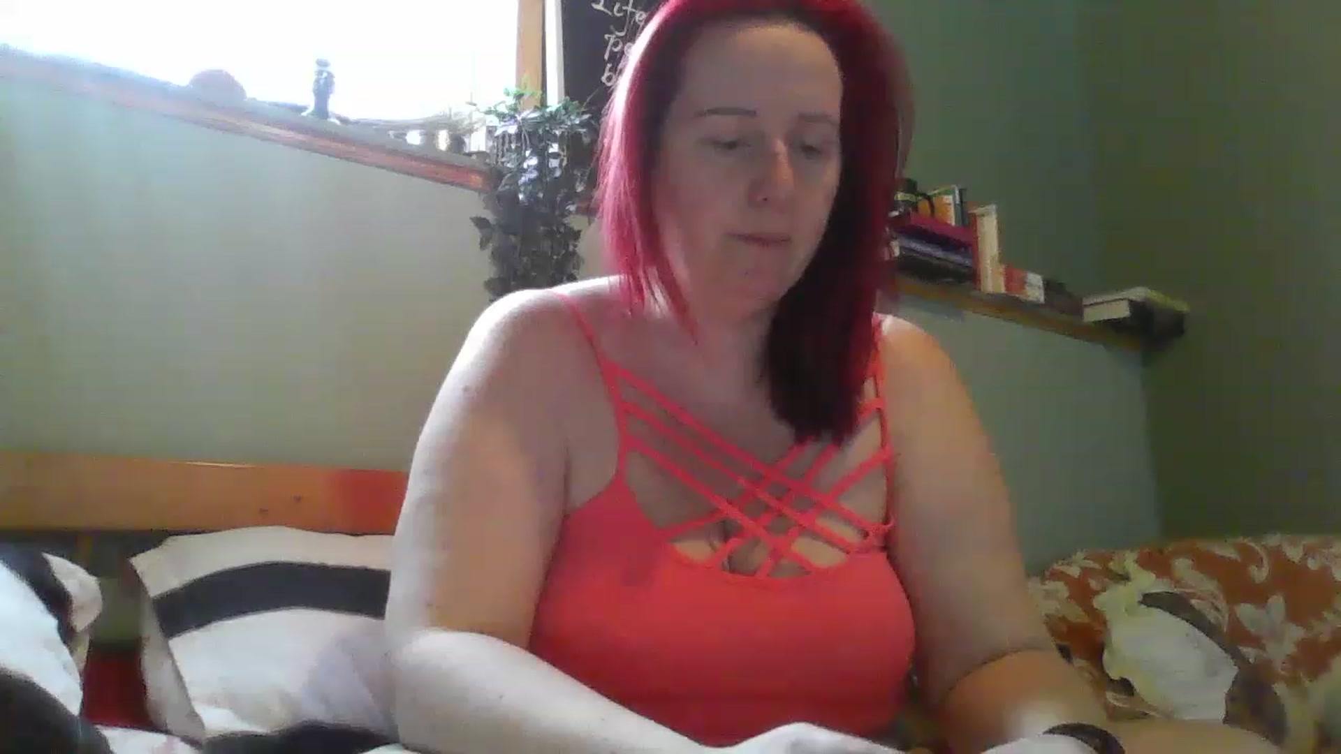 Gallery image thumbnail from Sexyred4U69's myfreecams stream on, 03/02/2023, 13:14 image 13 of 20