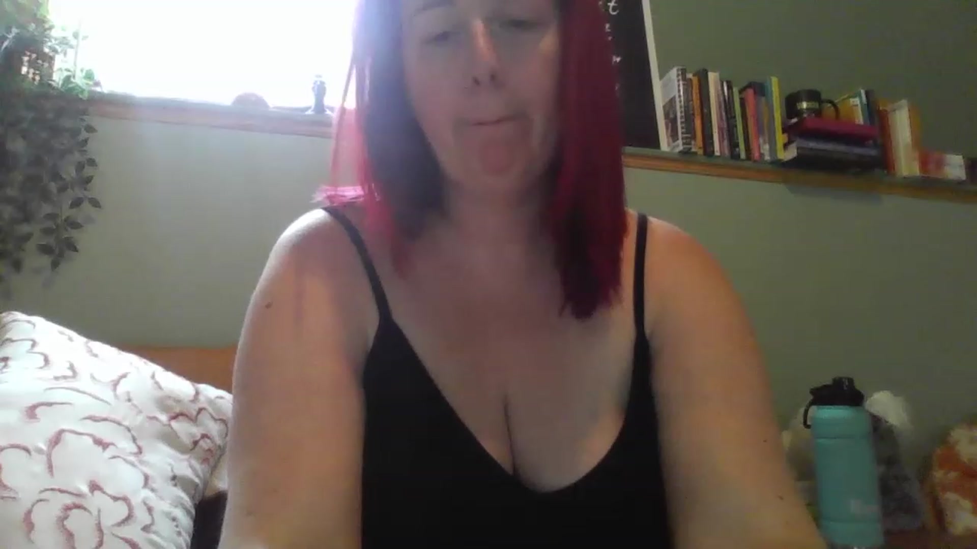 Gallery image thumbnail from Sexyred4U69's myfreecams stream on, 03/02/2023, 16:42 image 9 of 20
