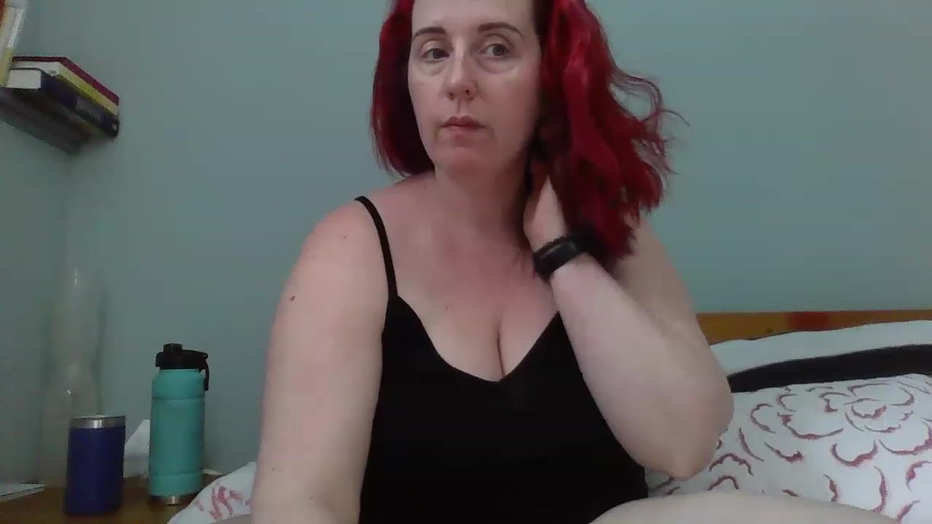 Gallery image thumbnail from Sexyred4U69's myfreecams stream on, 03/07/2023, 15:24 image 4 of 20