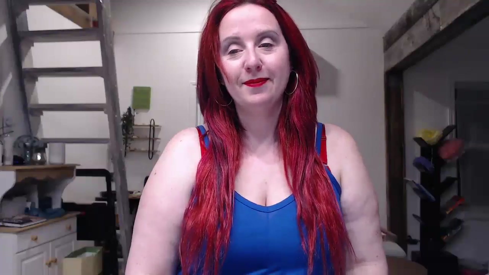 Gallery image thumbnail from Sexyred4U69's myfreecams stream on, 05/04/2024, 24:36 image 6 of 20