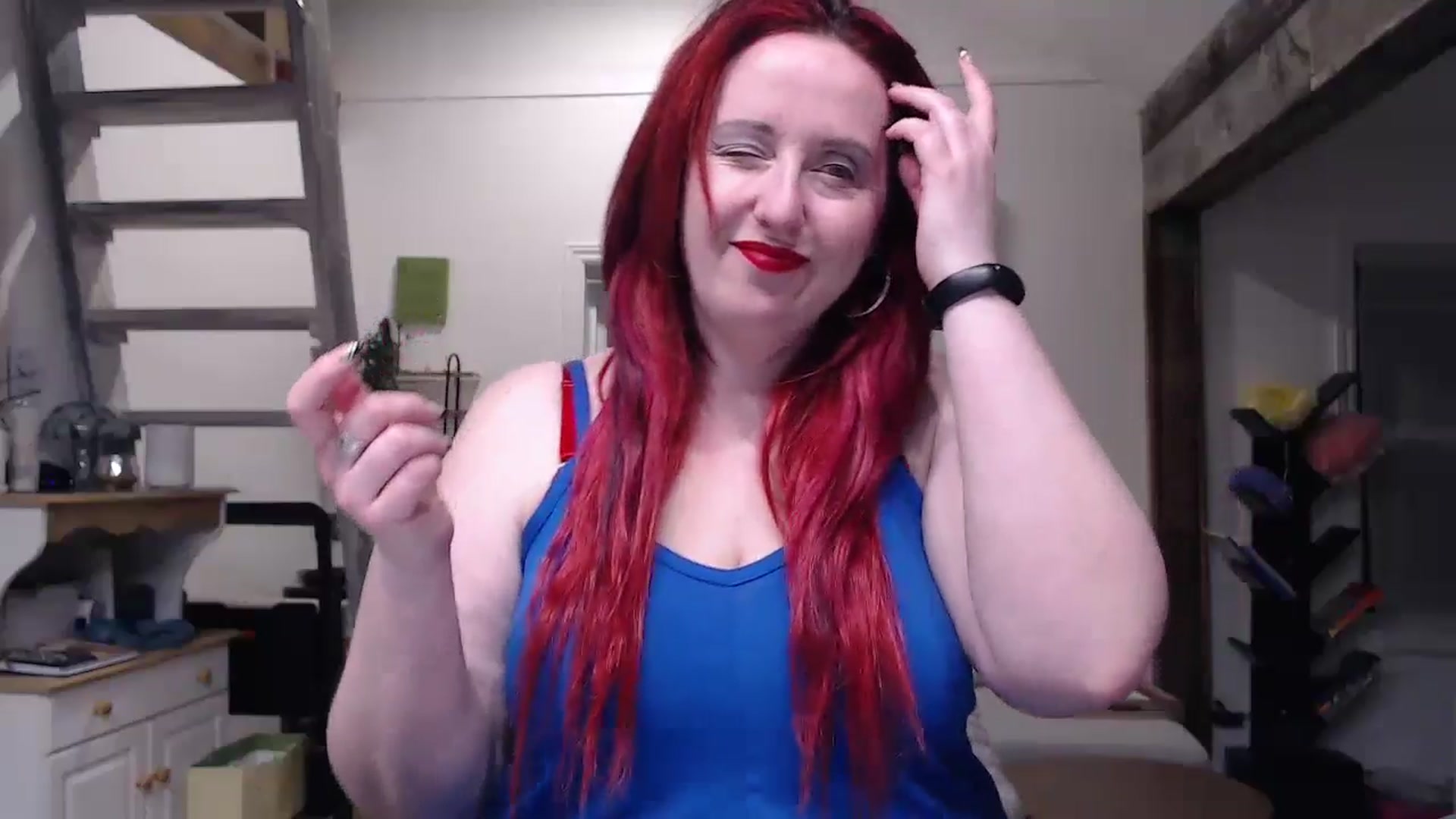 Gallery image thumbnail from Sexyred4U69's myfreecams stream on, 05/04/2024, 24:36 image 4 of 20