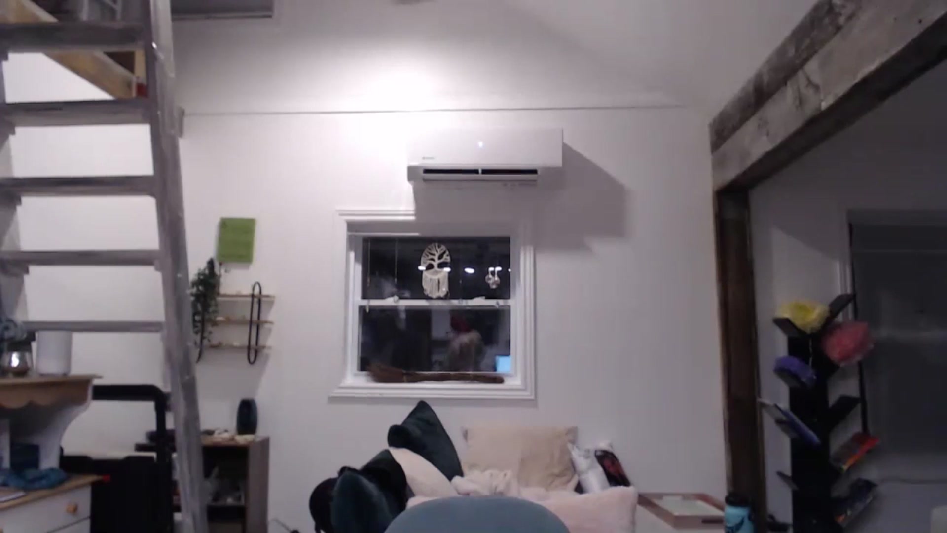 Gallery image thumbnail from Sexyred4U69's myfreecams stream on, 05/06/2024, 02:05 image 6 of 20