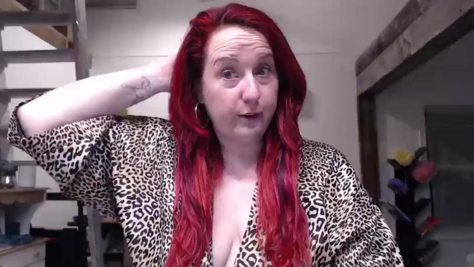 Gallery image thumbnail from Sexyred4U69's myfreecams stream on, 05/06/2024, 02:05 image 2 of 20