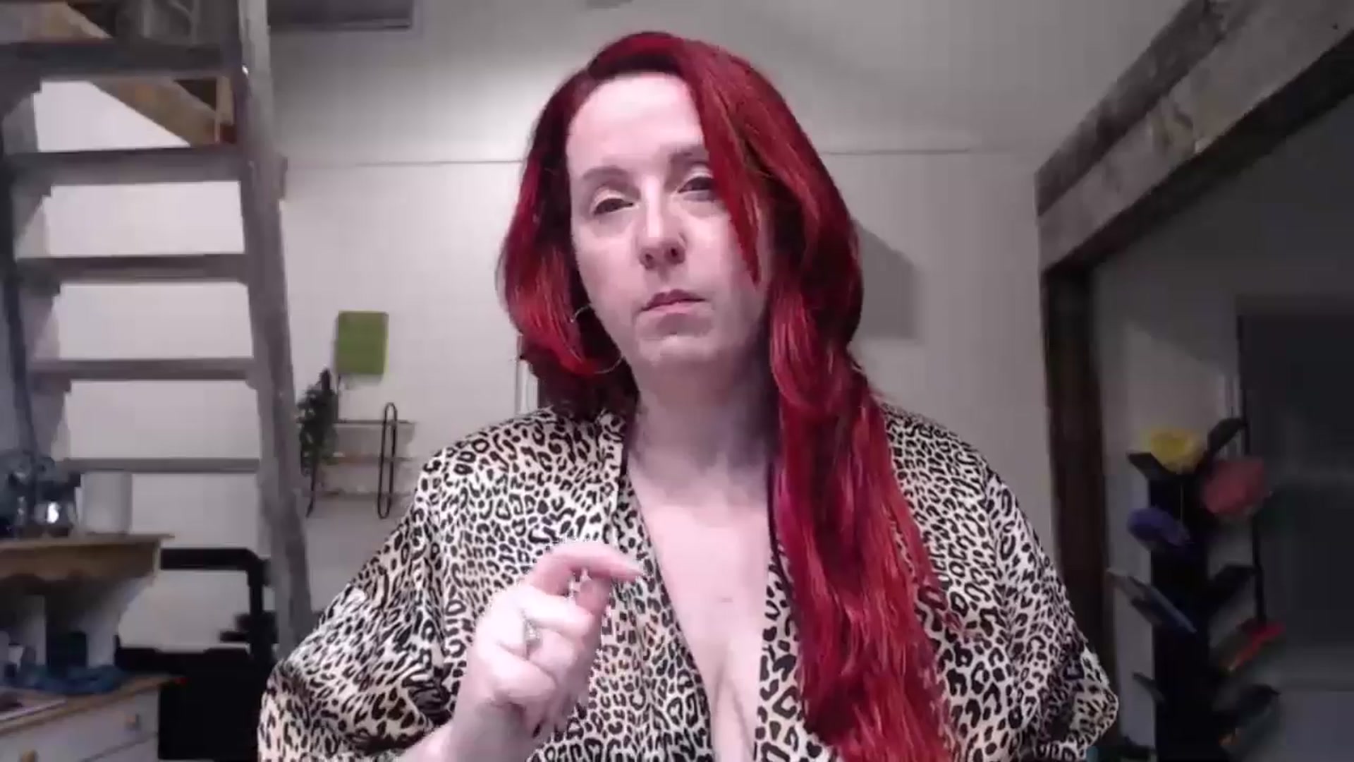 Gallery image thumbnail from Sexyred4U69's myfreecams stream on, 05/06/2024, 02:05 image 13 of 20