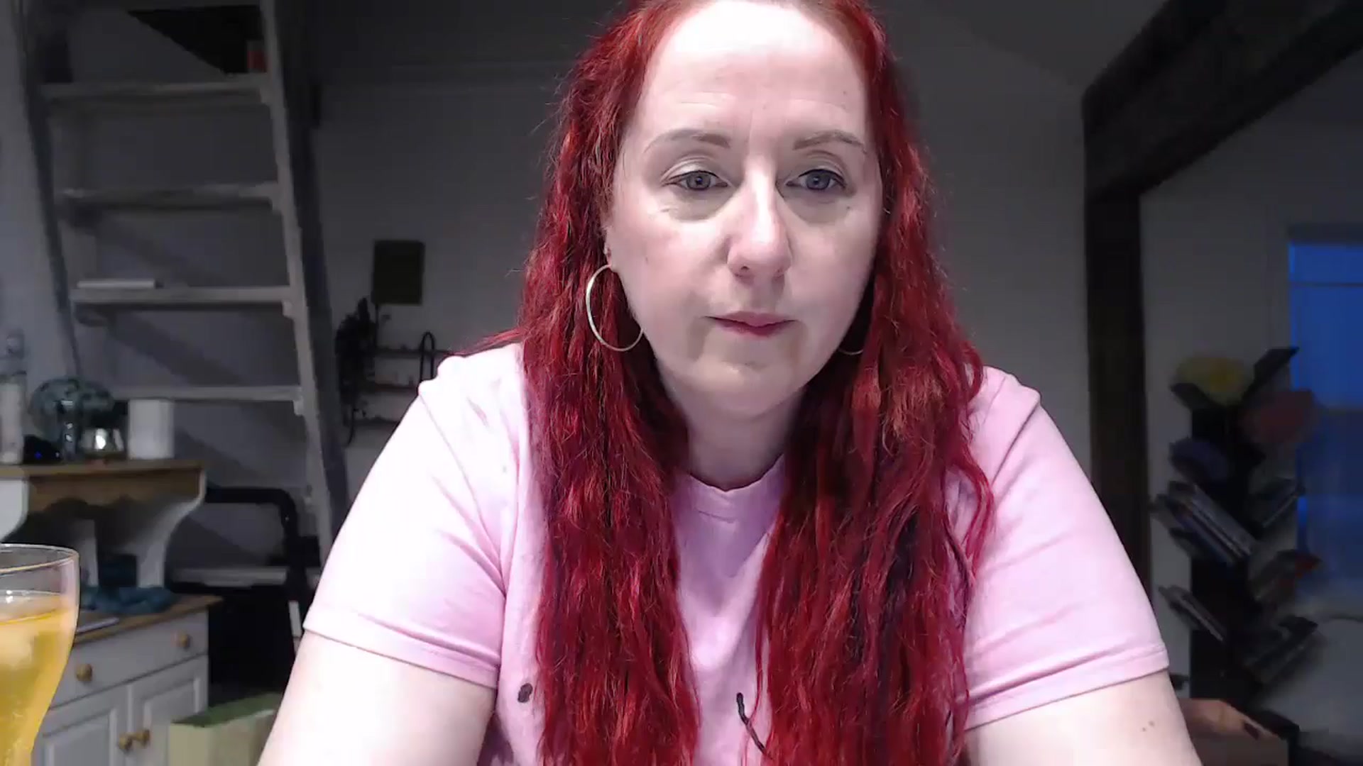 Gallery image thumbnail from Sexyred4U69's myfreecams stream on, 05/09/2024, 24:04 image 18 of 20
