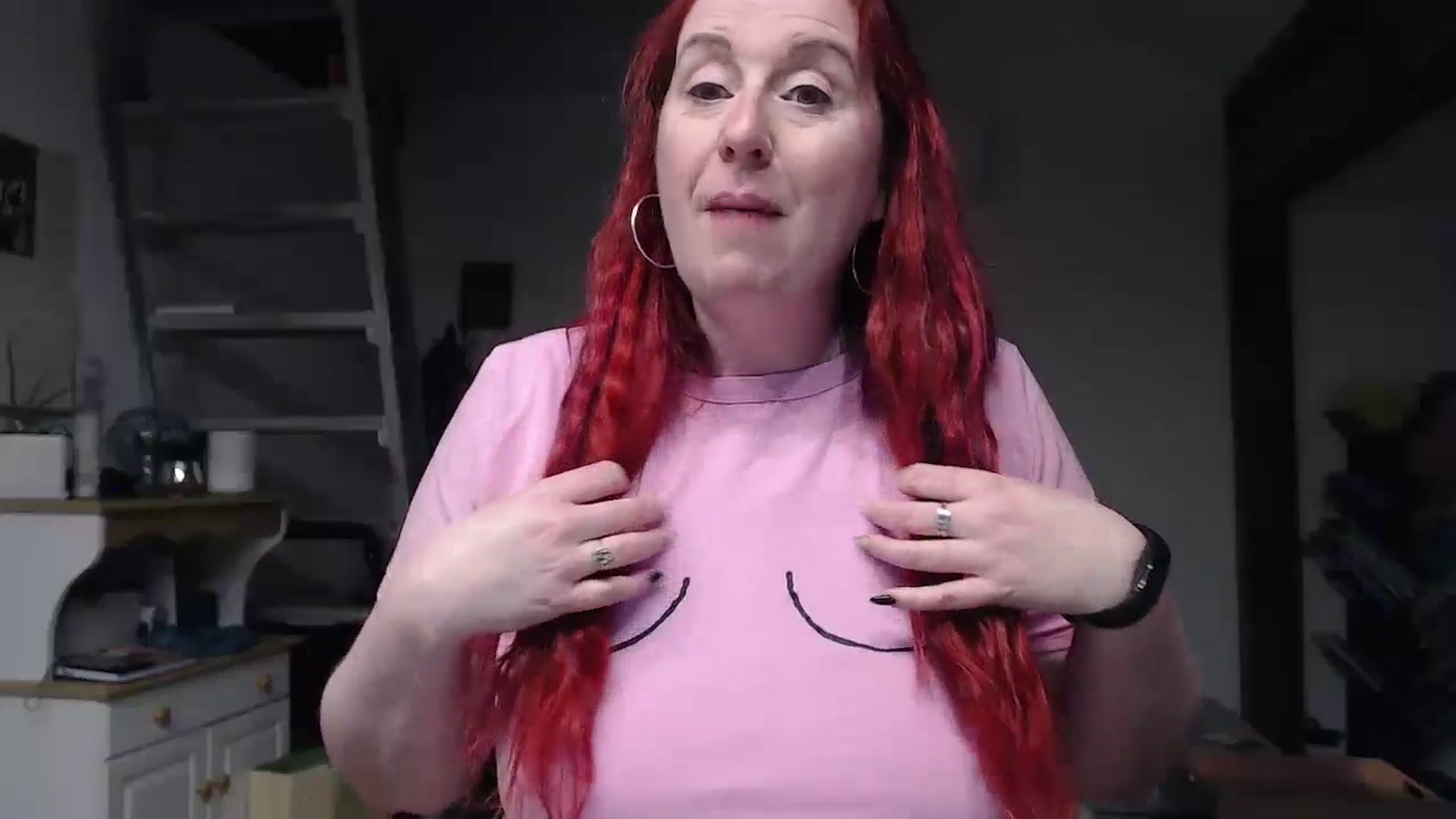 Gallery image thumbnail from Sexyred4U69's myfreecams stream on, 05/09/2024, 01:06 image 6 of 20