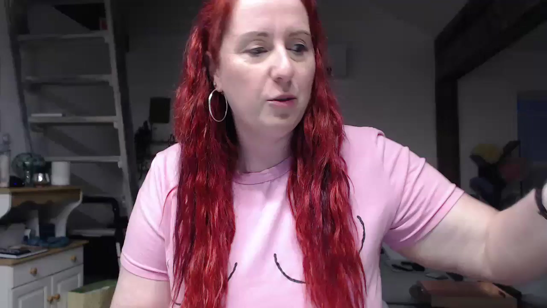 Gallery image thumbnail from Sexyred4U69's myfreecams stream on, 05/09/2024, 01:06 image 1 of 20