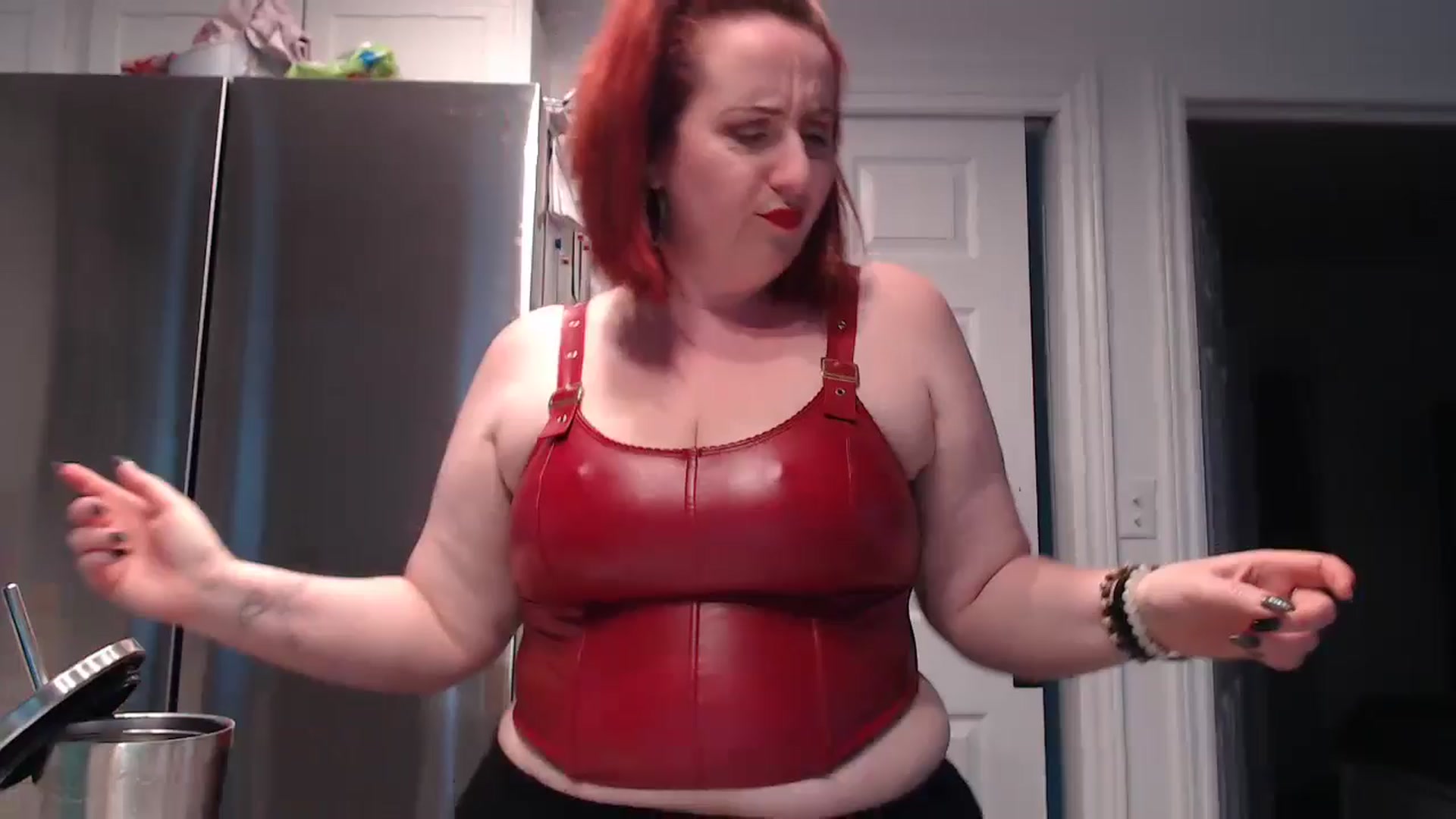 Gallery image thumbnail from Sexyred4U69's myfreecams stream on, 05/24/2024, 24:03 image 3 of 20