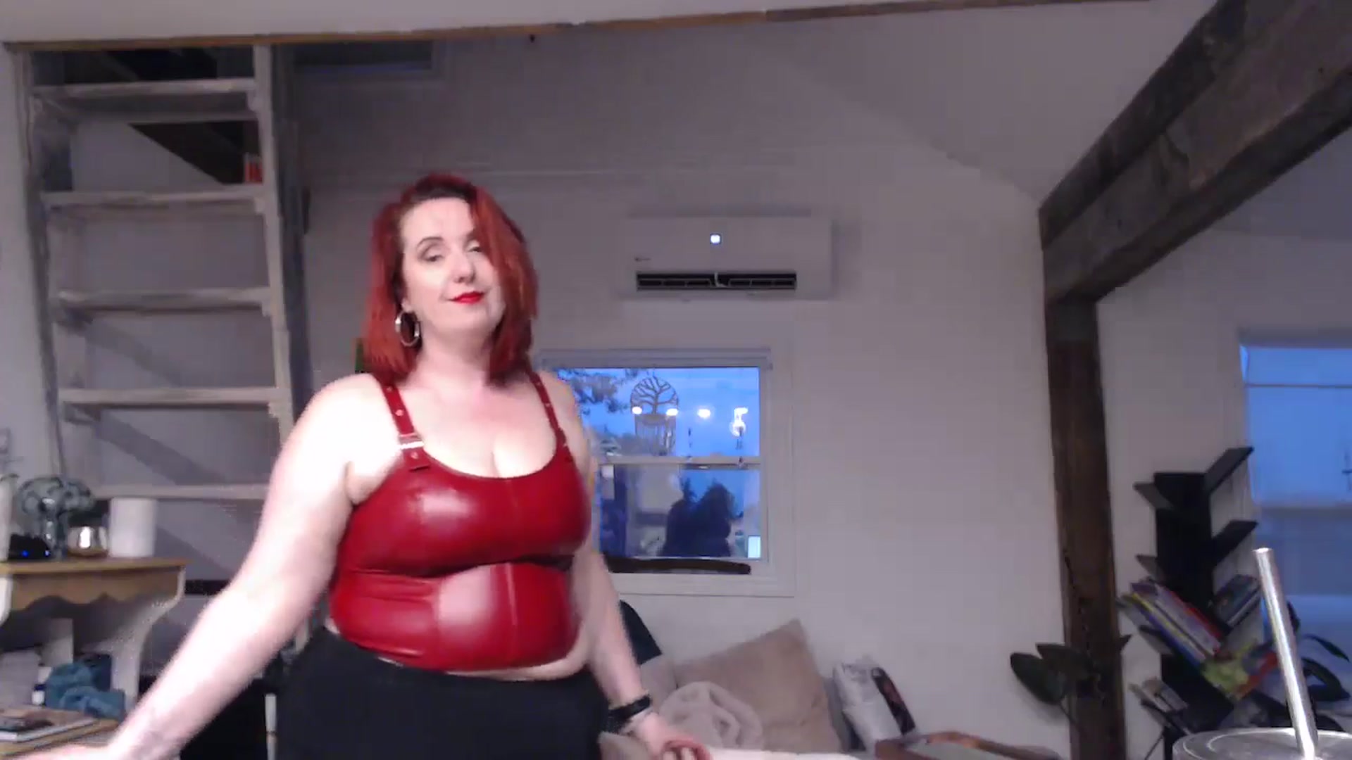 Gallery image thumbnail from Sexyred4U69's myfreecams stream on, 05/24/2024, 24:03 image 18 of 20