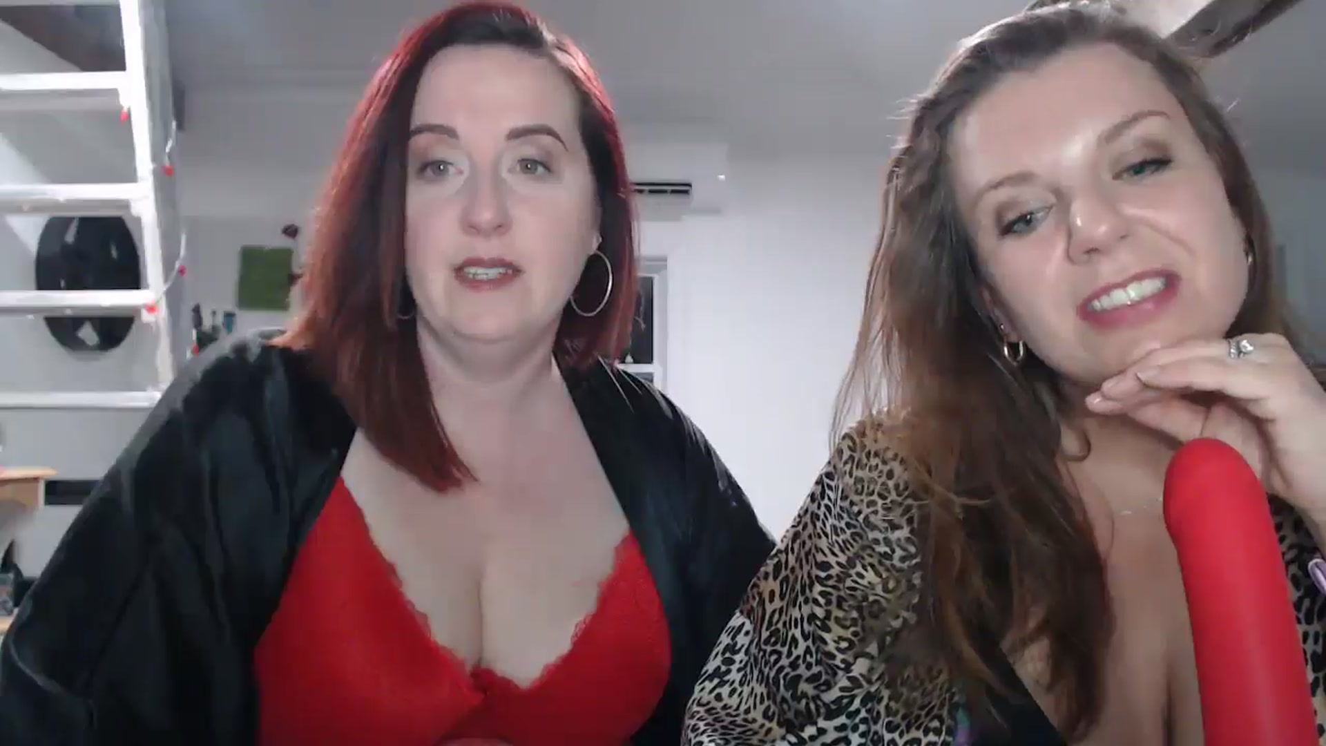 Gallery image thumbnail from Sexyred4U69's myfreecams stream on, 03/24/2026, 01:41 image 8 of 20