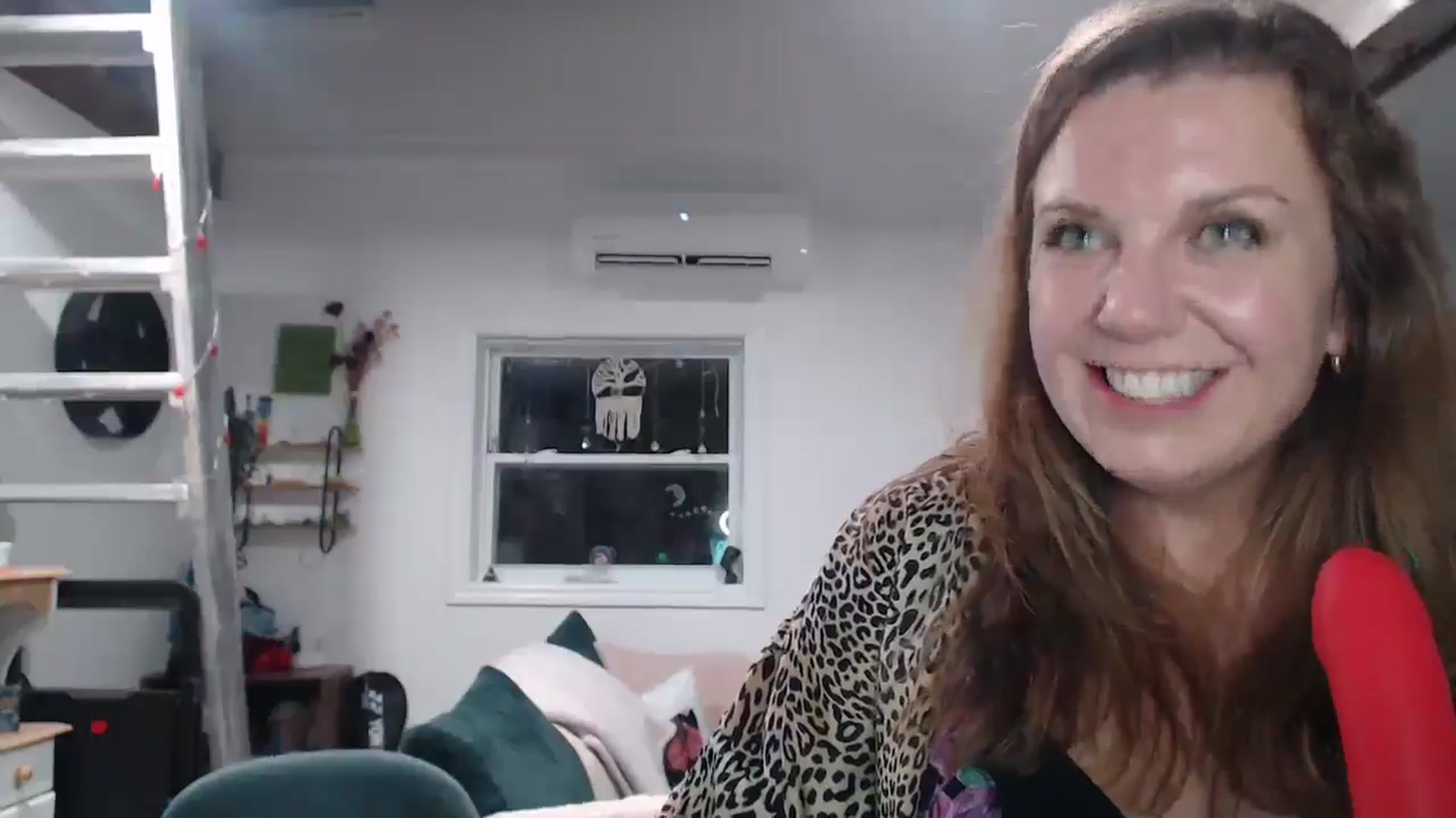 Gallery image thumbnail from Sexyred4U69's myfreecams stream on, 03/24/2026, 01:41 image 18 of 20
