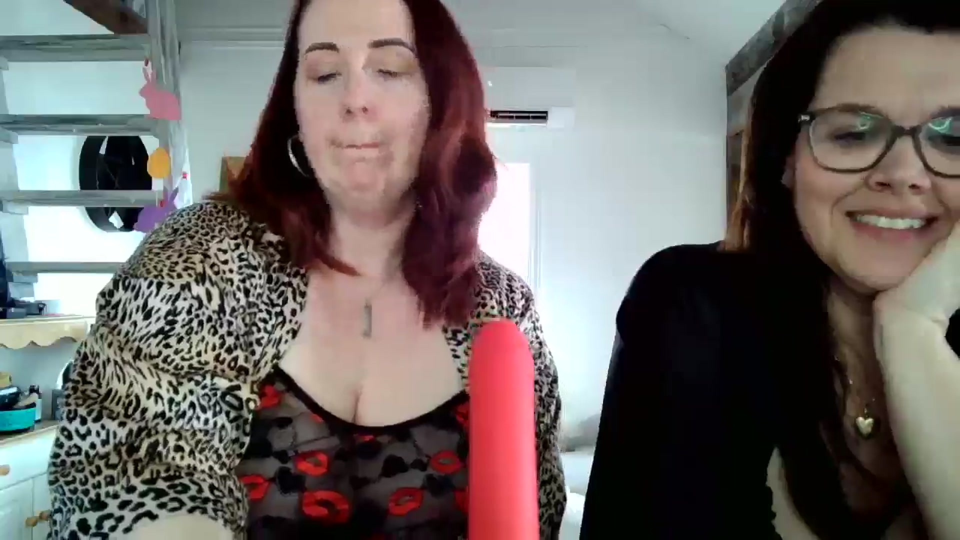 Gallery image thumbnail from Sexyred4U69's myfreecams stream on, 04/06/2026, 18:31 image 8 of 20
