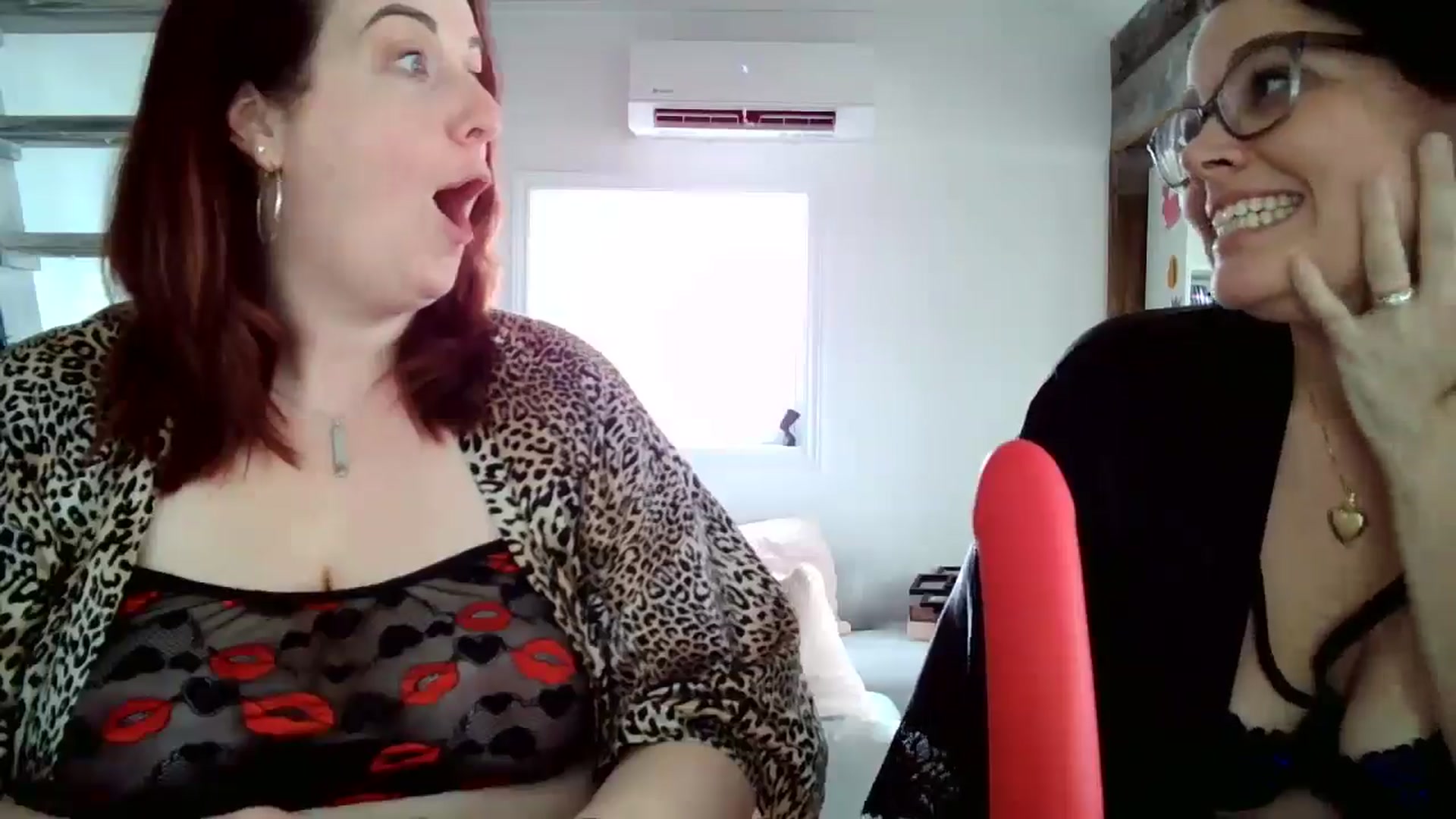 Gallery image thumbnail from Sexyred4U69's myfreecams stream on, 04/06/2026, 18:31 image 14 of 20