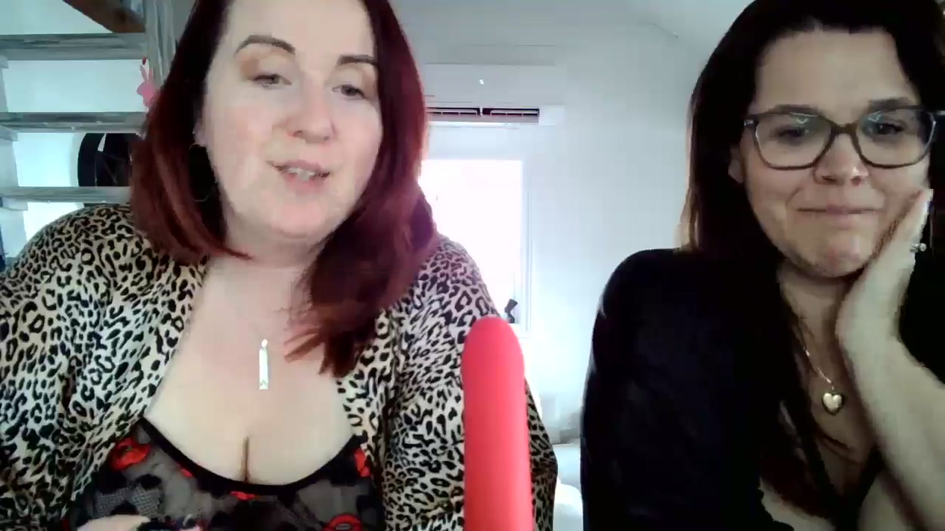 Gallery image thumbnail from Sexyred4U69's myfreecams stream on, 04/06/2026, 18:31 image 7 of 20