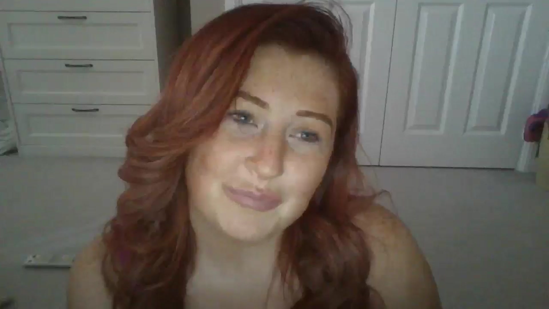 Gallery image thumbnail from Sexyredhead27's myfreecams stream on, 08/07/2024, 12:35 image 3 of 20