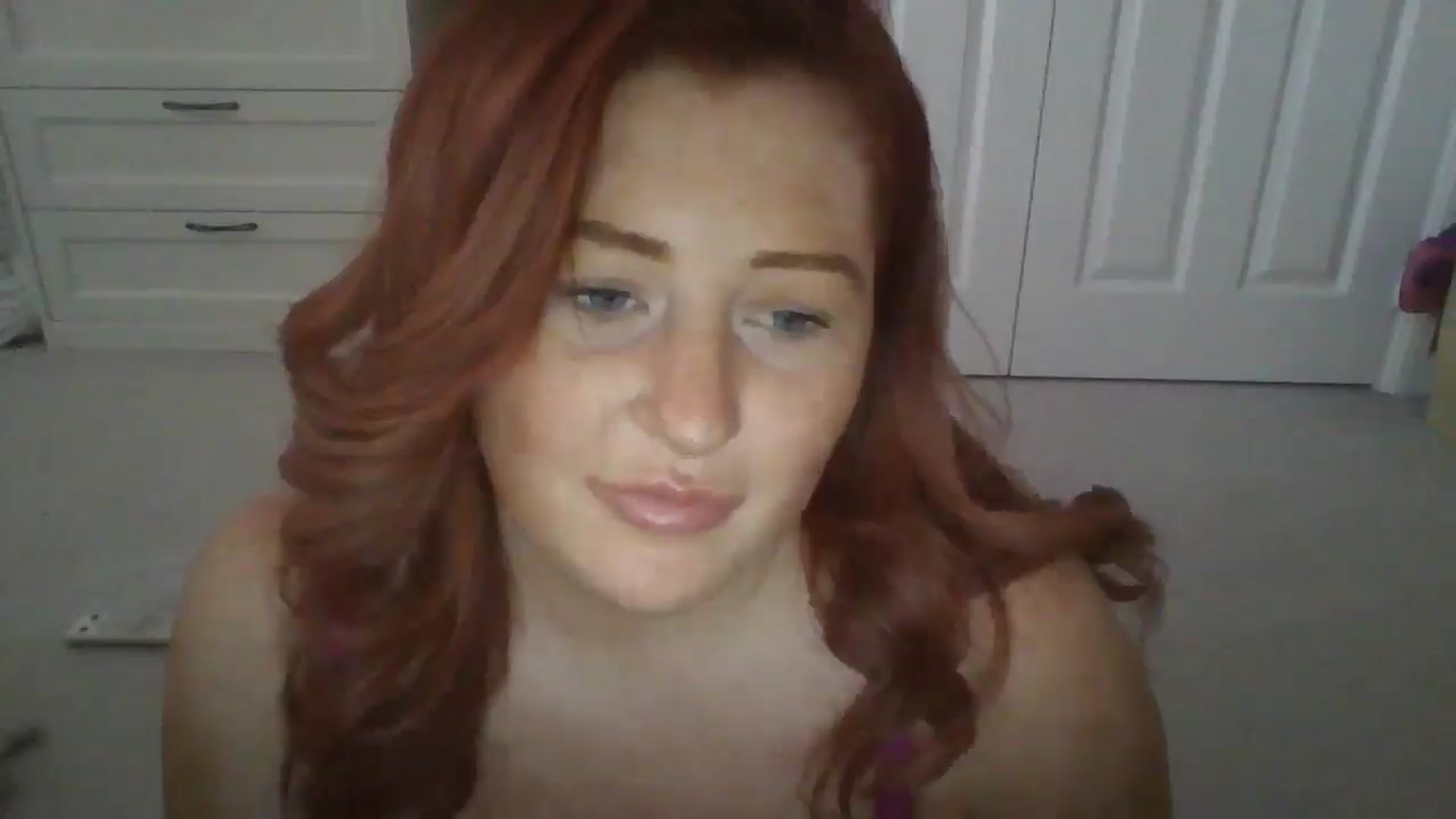 Gallery image thumbnail from Sexyredhead27's myfreecams stream on, 08/07/2024, 12:35 image 2 of 20