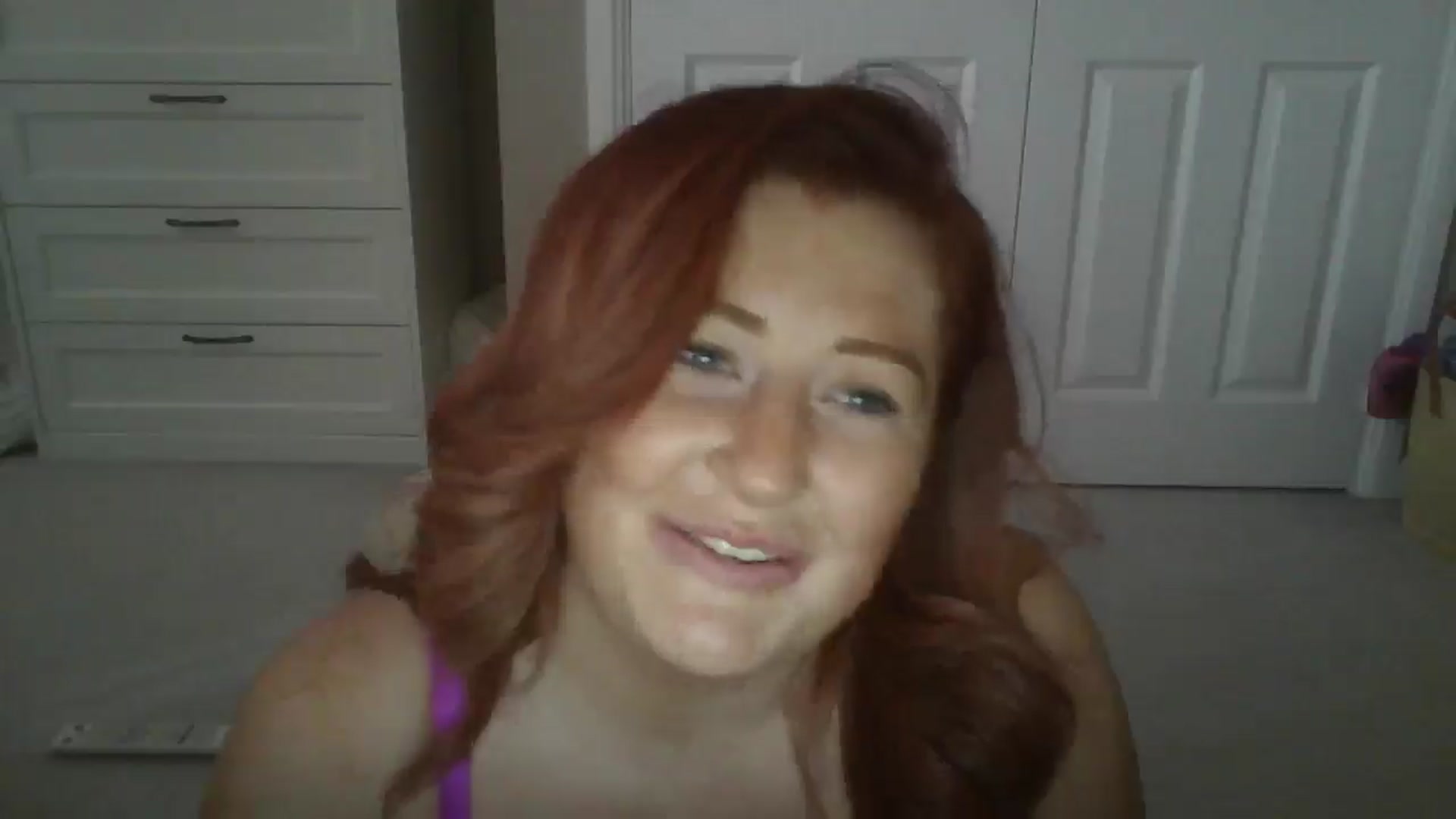 Gallery image thumbnail from Sexyredhead27's myfreecams stream on, 08/07/2024, 12:35 image 13 of 20