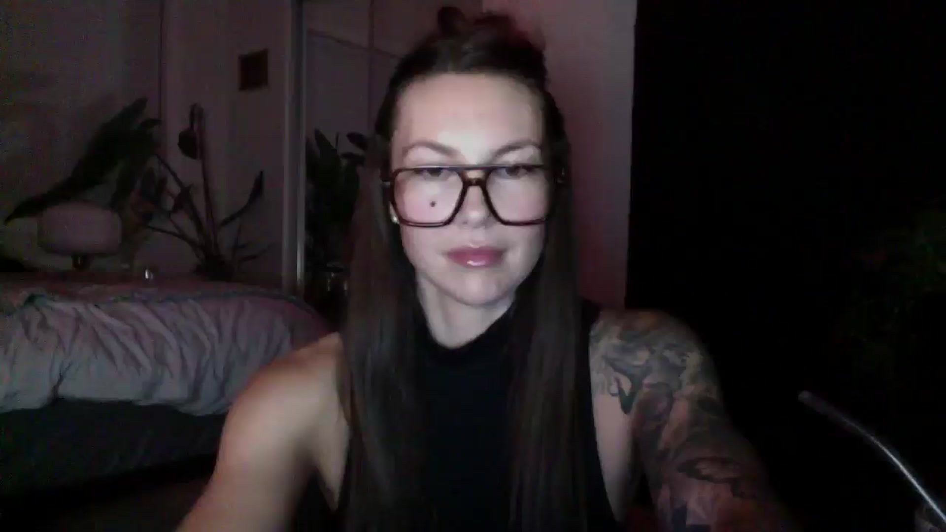 Gallery image thumbnail from Sexyscorpio55's myfreecams stream on, 01/13/2026, 06:20 image 1 of 20