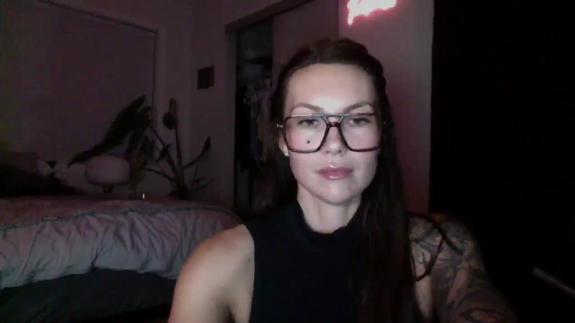 Gallery image thumbnail from Sexyscorpio55's myfreecams stream on, 01/13/2026, 06:20 image 18 of 20