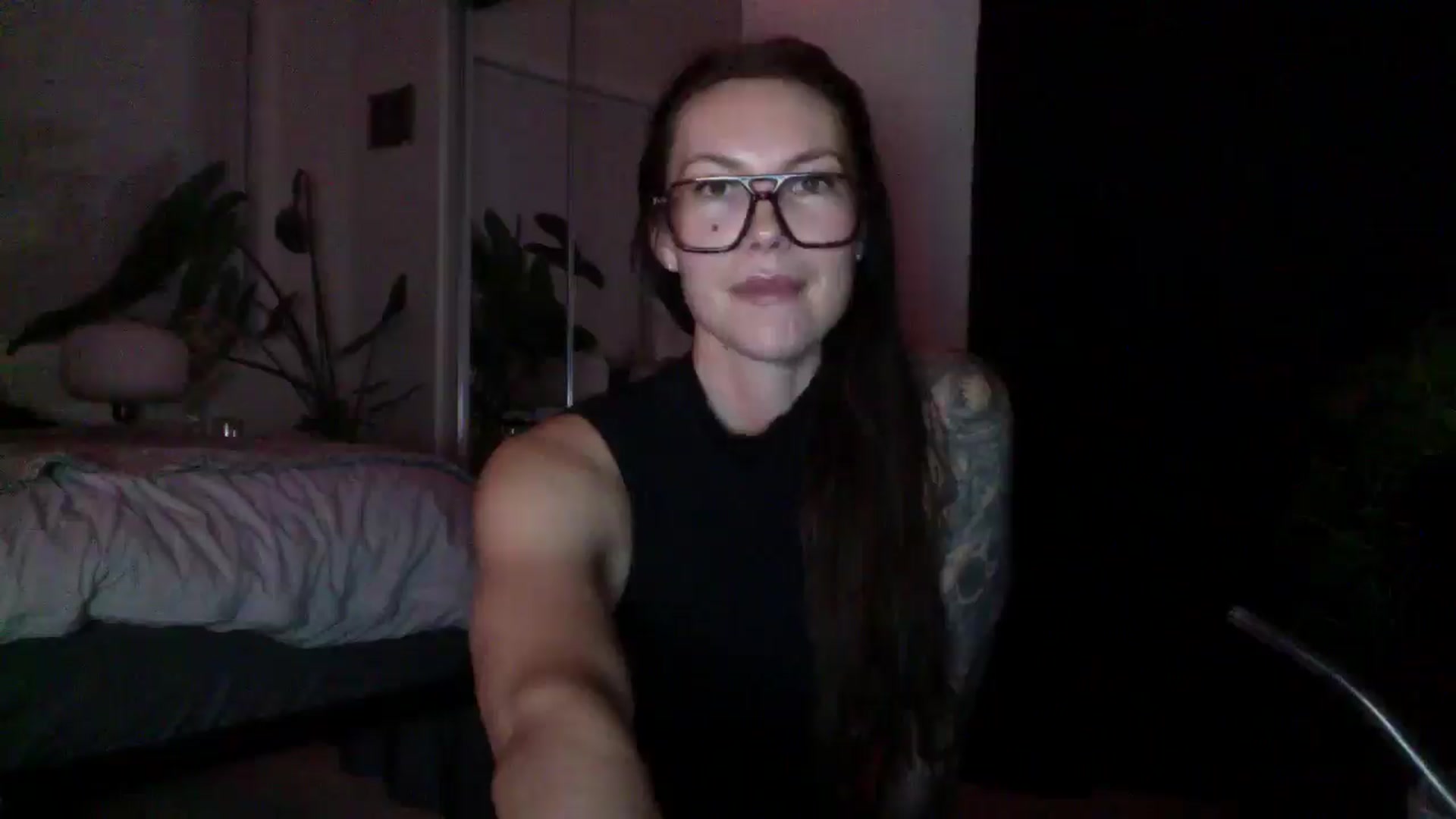 Gallery image thumbnail from Sexyscorpio55's myfreecams stream on, 01/13/2026, 06:20 image 4 of 20
