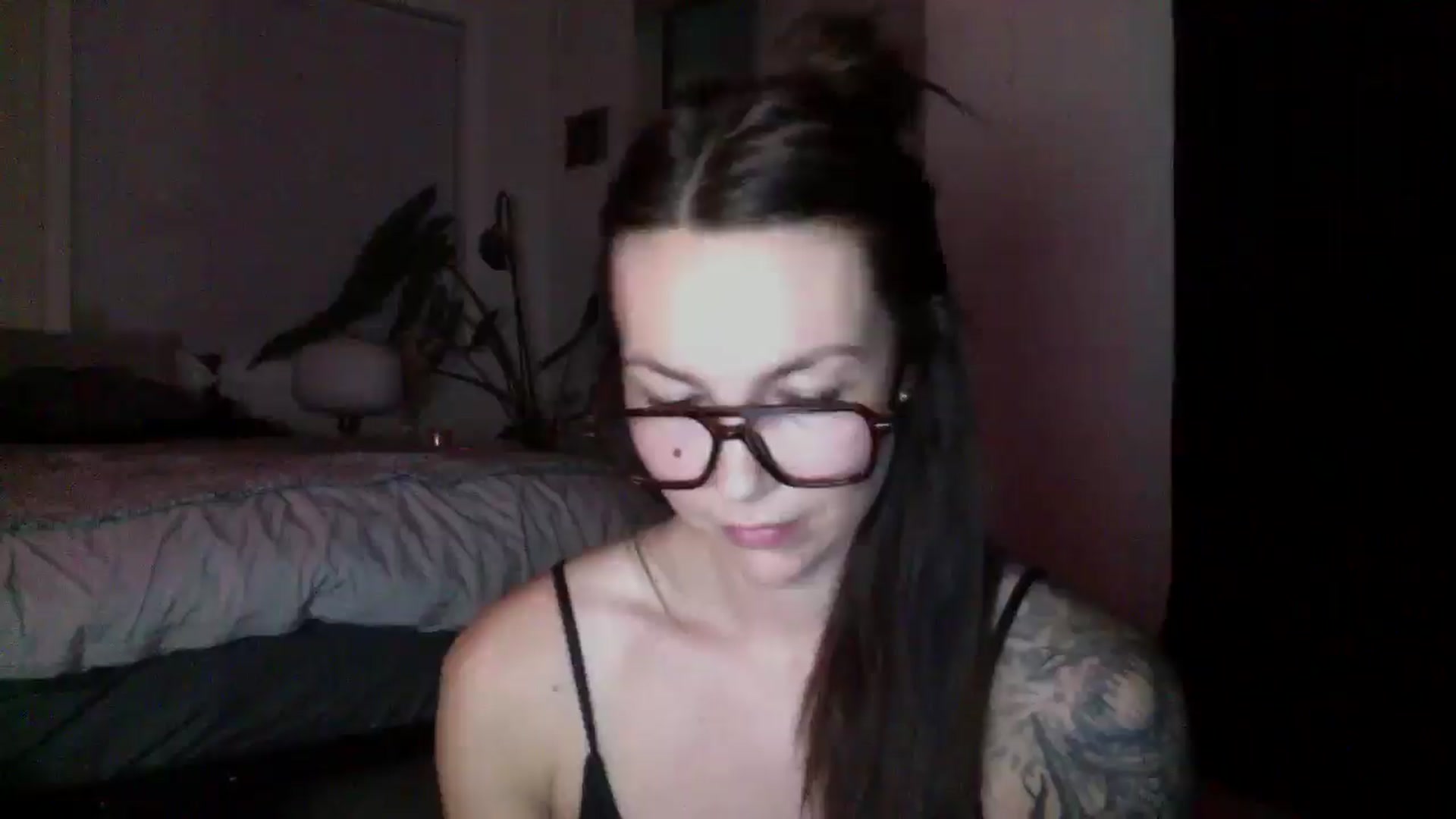Gallery image thumbnail from Sexyscorpio55's myfreecams stream on, 01/13/2026, 07:09 image 2 of 20