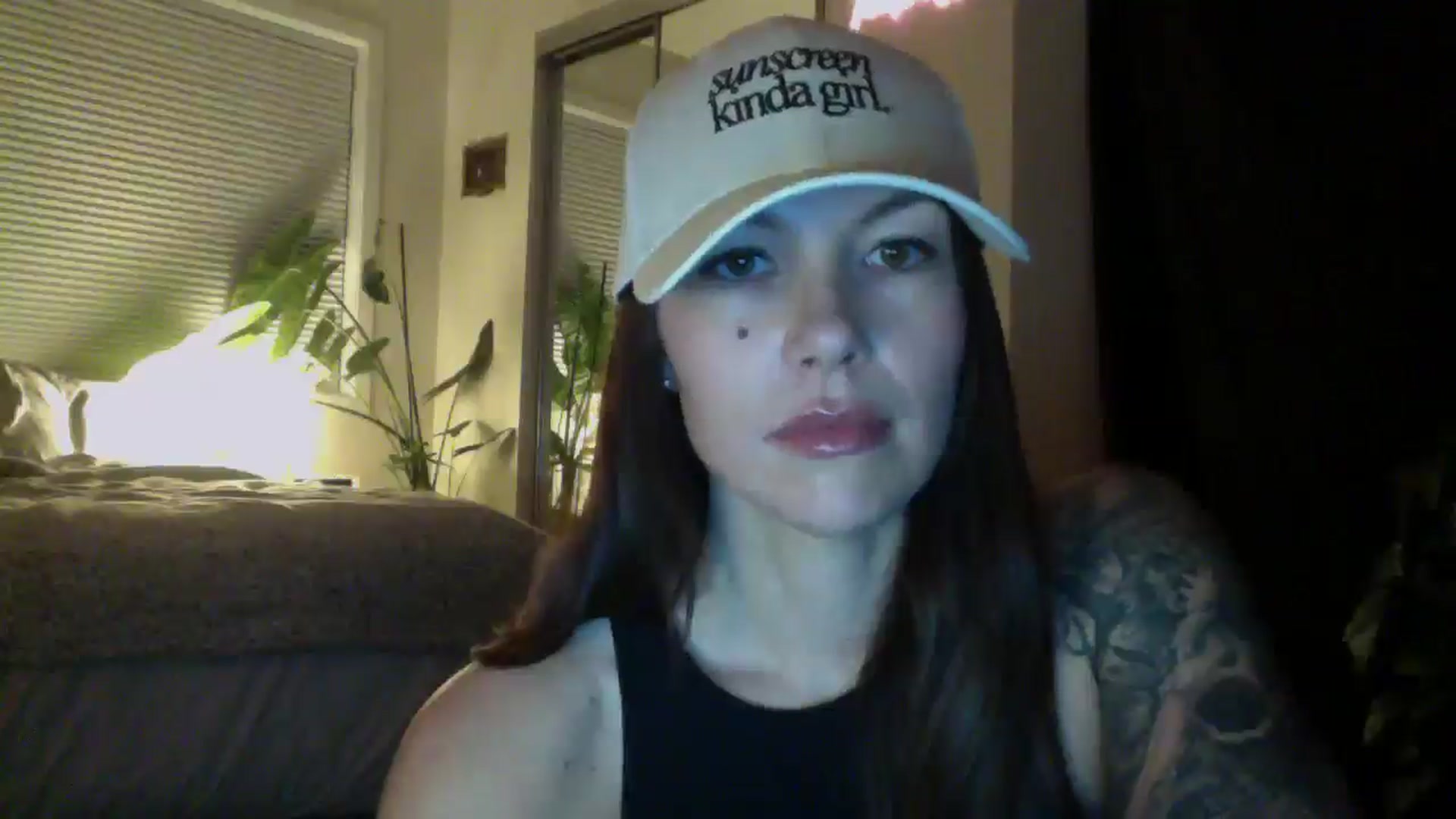 Gallery image thumbnail from Sexyscorpio55's myfreecams stream on, 01/18/2026, 02:32 image 11 of 20