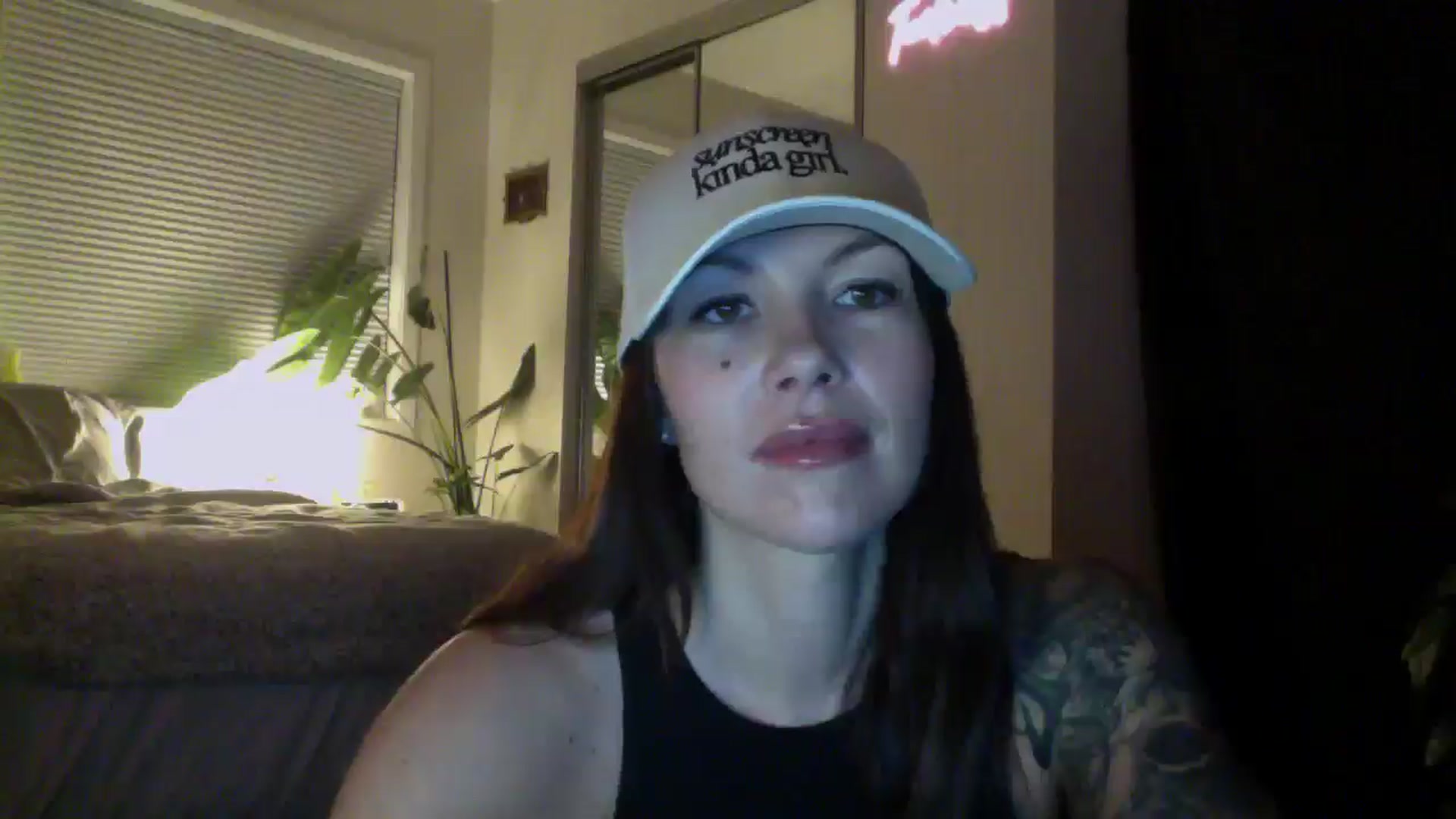 Gallery image thumbnail from Sexyscorpio55's myfreecams stream on, 01/18/2026, 02:32 image 3 of 20