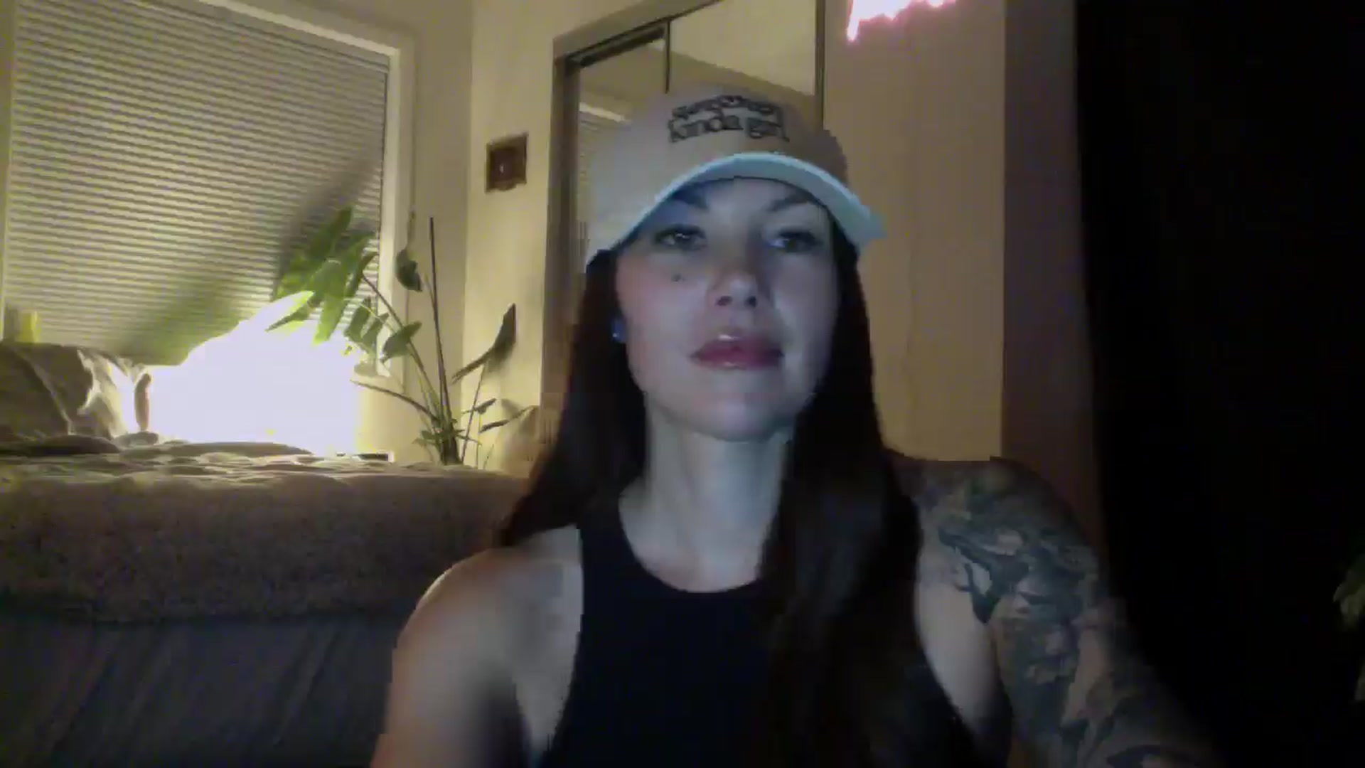 Gallery image thumbnail from Sexyscorpio55's myfreecams stream on, 01/18/2026, 02:32 image 6 of 20