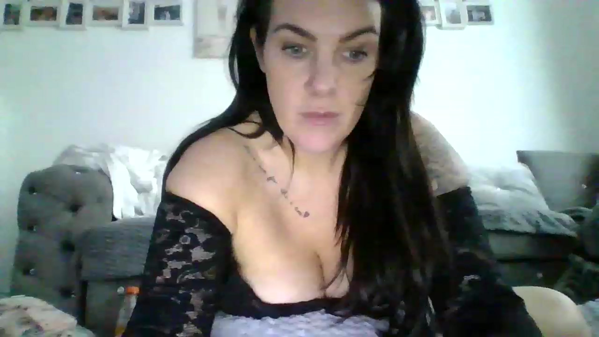 Gallery image thumbnail from Sexythangxox's myfreecams stream on, 02/03/2023, 14:03 image 13 of 20