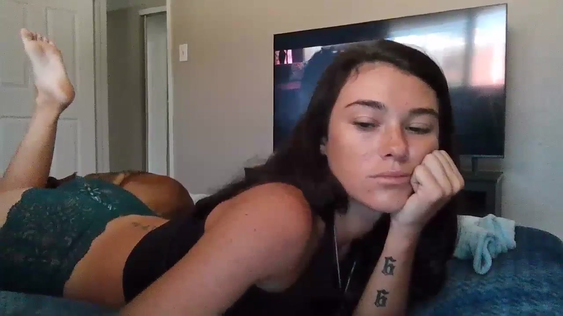 Gallery image thumbnail from Sexyy_lexxxi's myfreecams stream on, 10/15/2023, 16:46 image 19 of 20