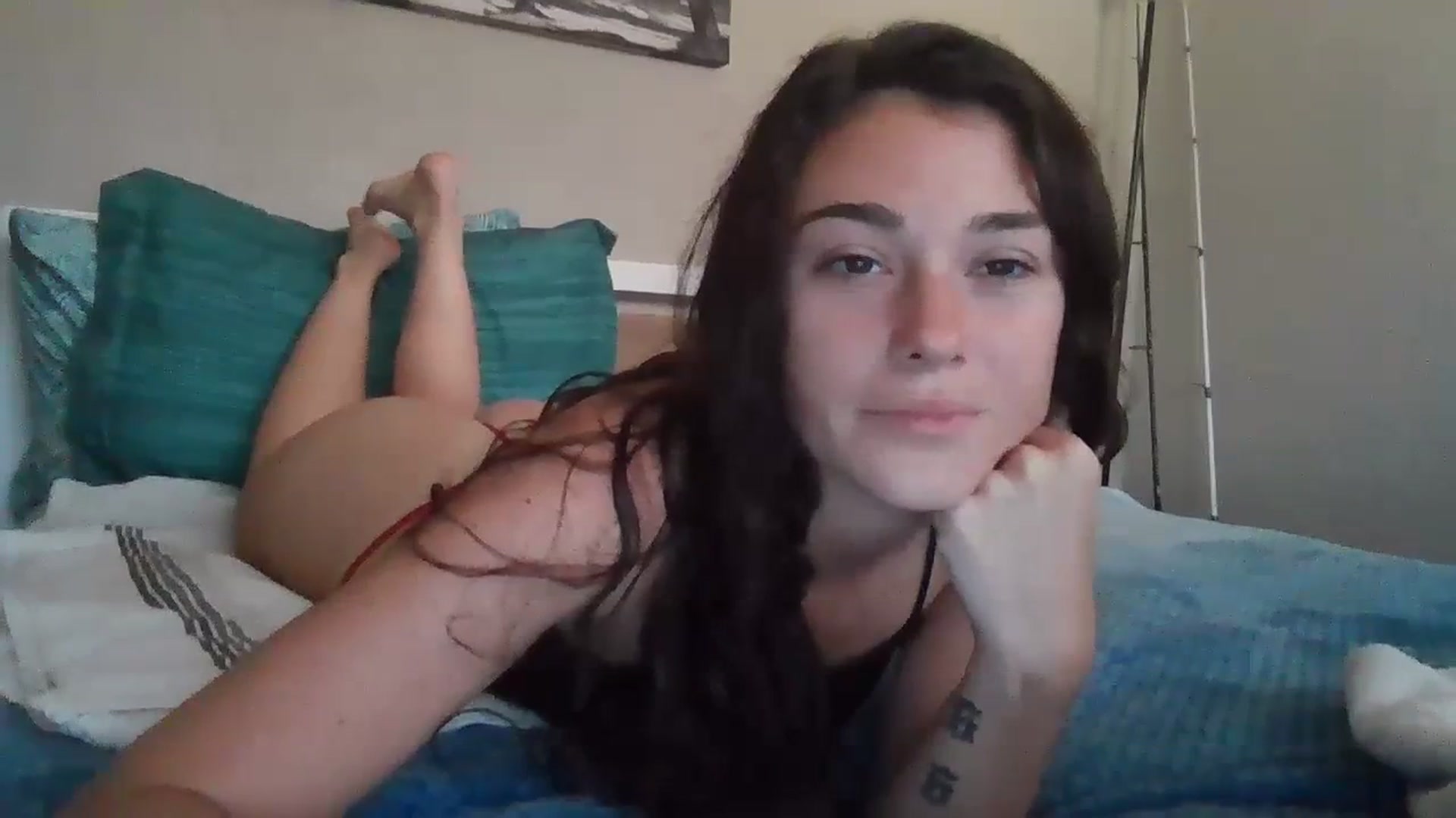 Gallery image thumbnail from Sexyy_lexxxi's myfreecams stream on, 01/01/2024, 19:02 image 5 of 20