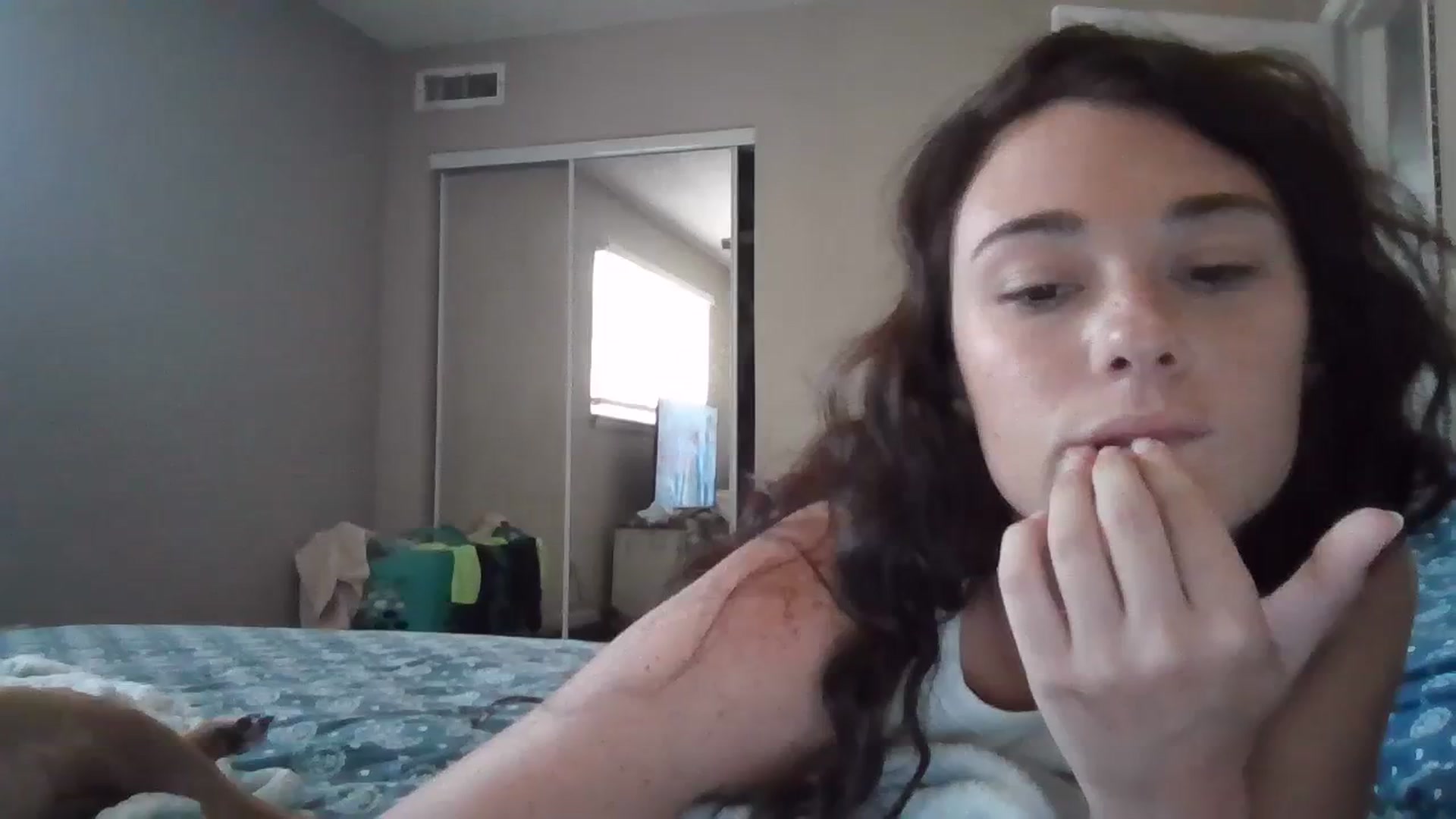 Gallery image thumbnail from Sexyy_lexxxi's myfreecams stream on, 04/05/2024, 19:11 image 5 of 20
