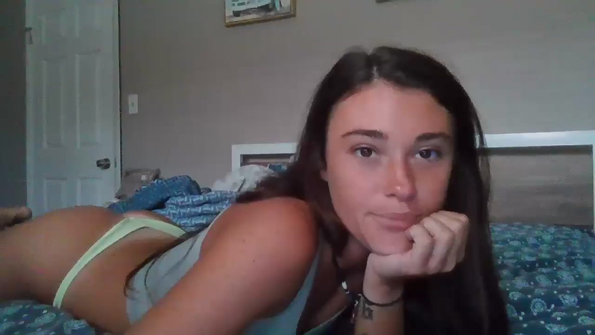 Gallery image thumbnail from Sexyy_lexxxi's myfreecams stream on, 06/25/2024, 18:01 image 13 of 20